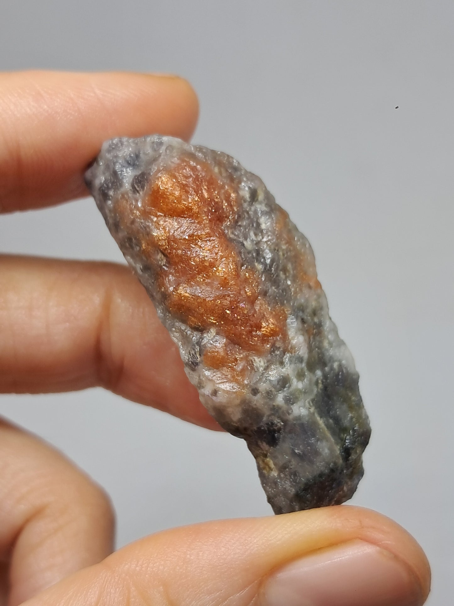 Sunstone w/ Iolite (Tamil Nadu) Rough Stone | Natural Crystal | Mineral Specimen #SI10