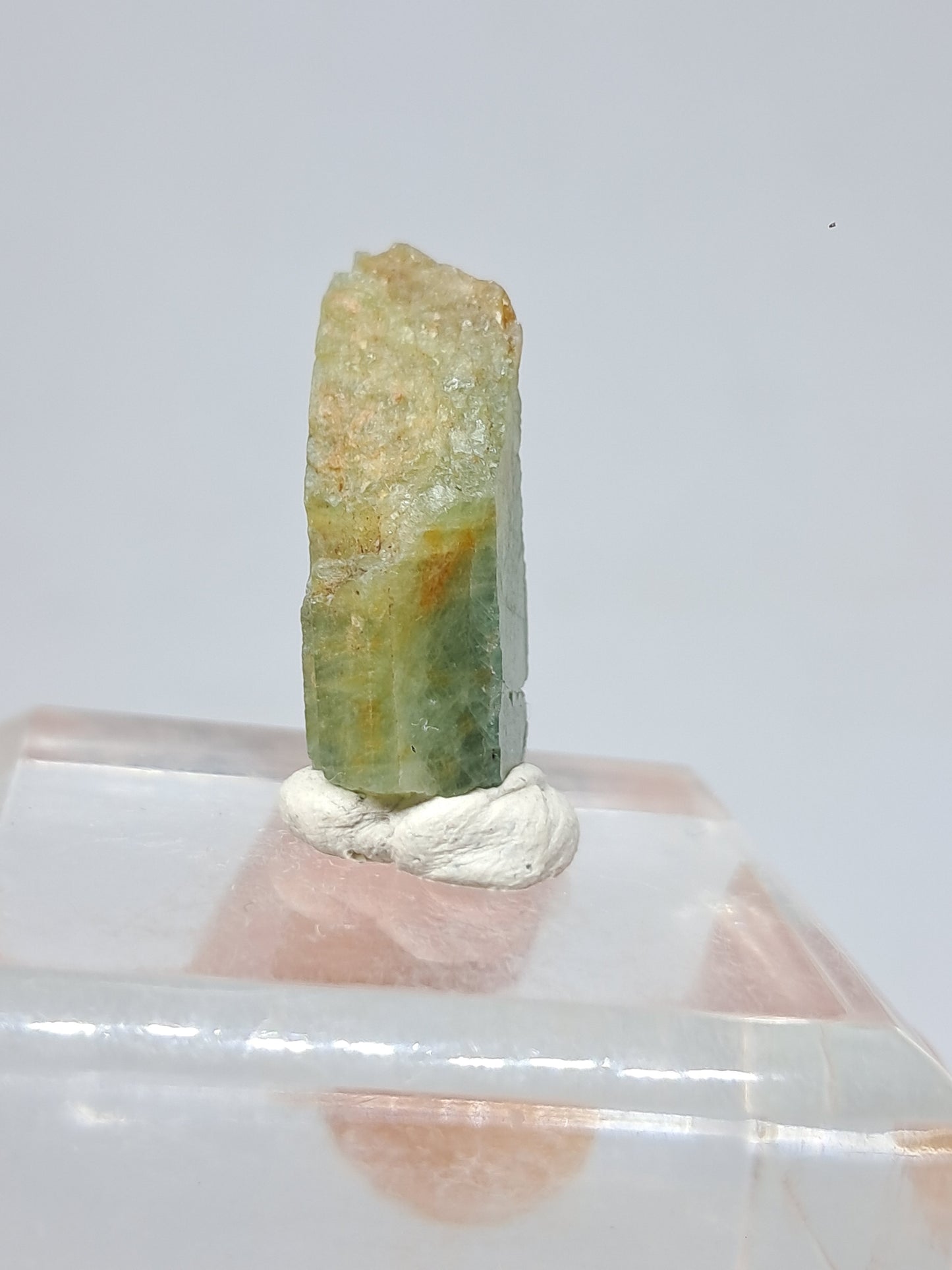 Aguamarina (Karur) Cristal hexagonal en bruto | Ejemplar mineral n.° AQM22