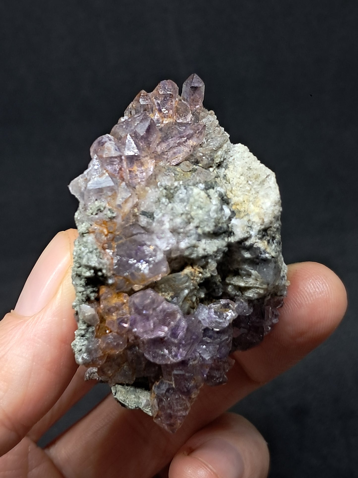 Amatista en matriz (Karur) | Cristal en bruto | Piedra natural | Ejemplar mineral n.° KA142