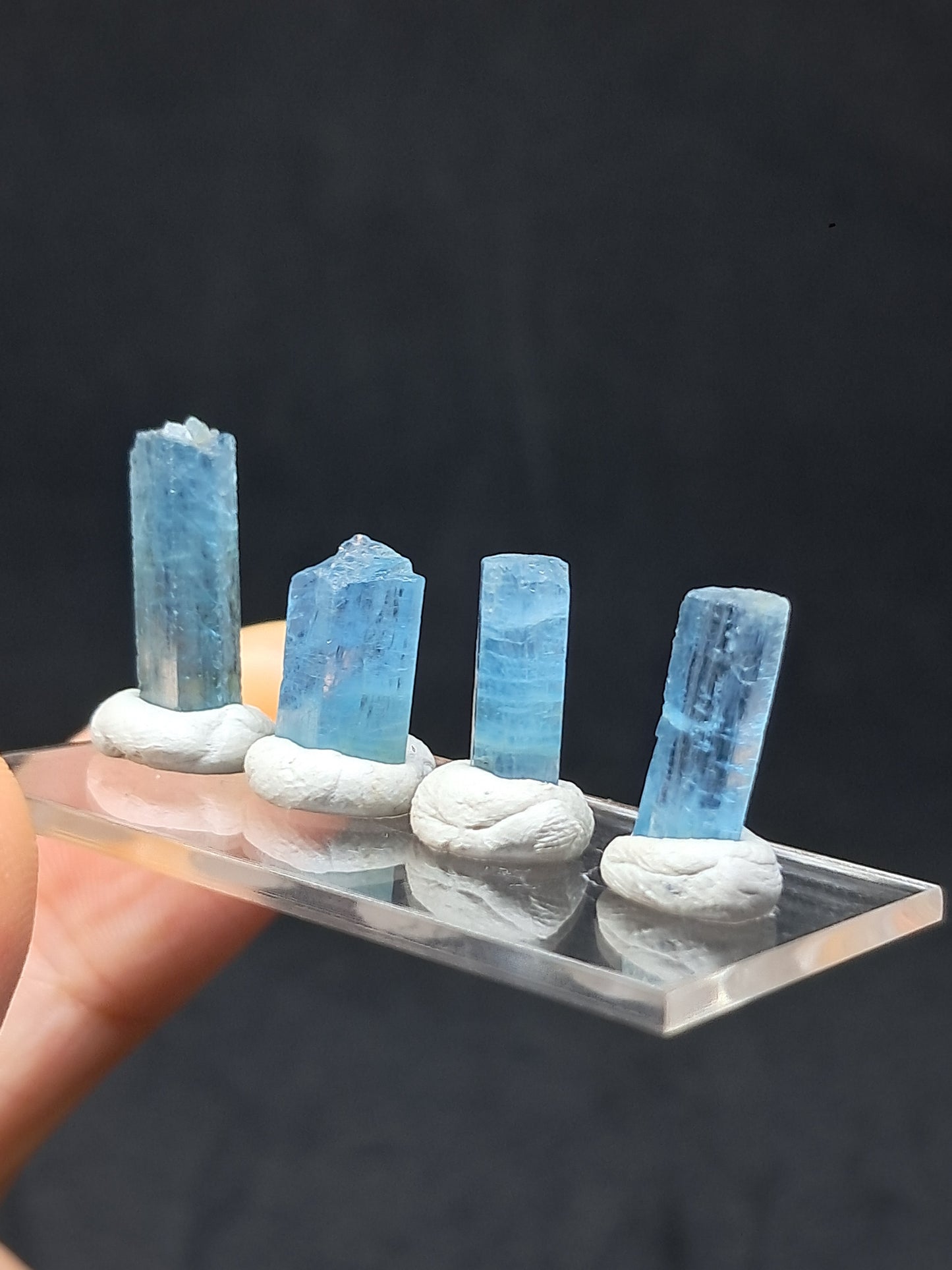Juego de 4 Aguamarinas (Karur) en Bruto, Cristales Hexagonales de *Calidad Gema* | Ejemplar Mineral #AQM39
