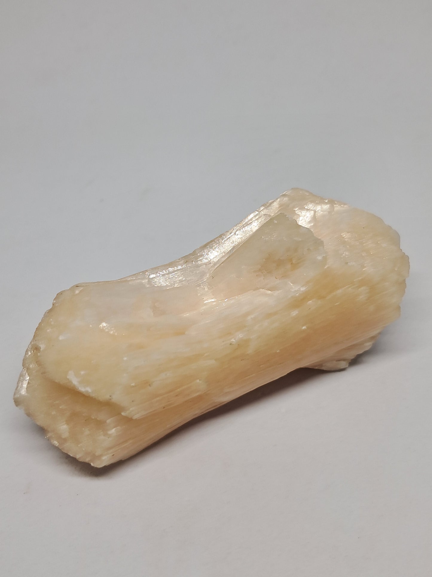 Stilbite (Non-precious mineral) #ZL2