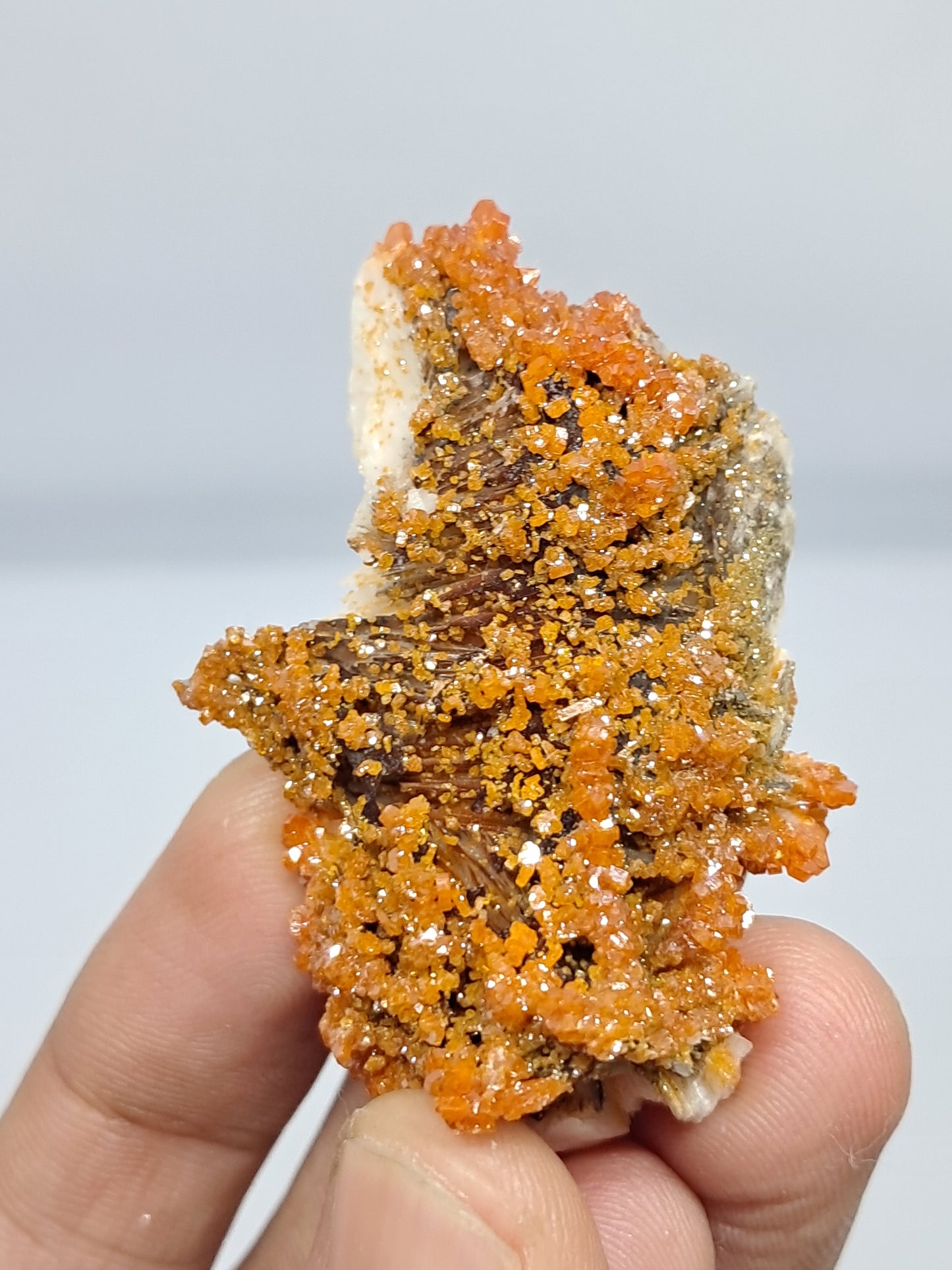 High grade Vanadinite on Baryte (Non-precious Natural Stone) #VD2