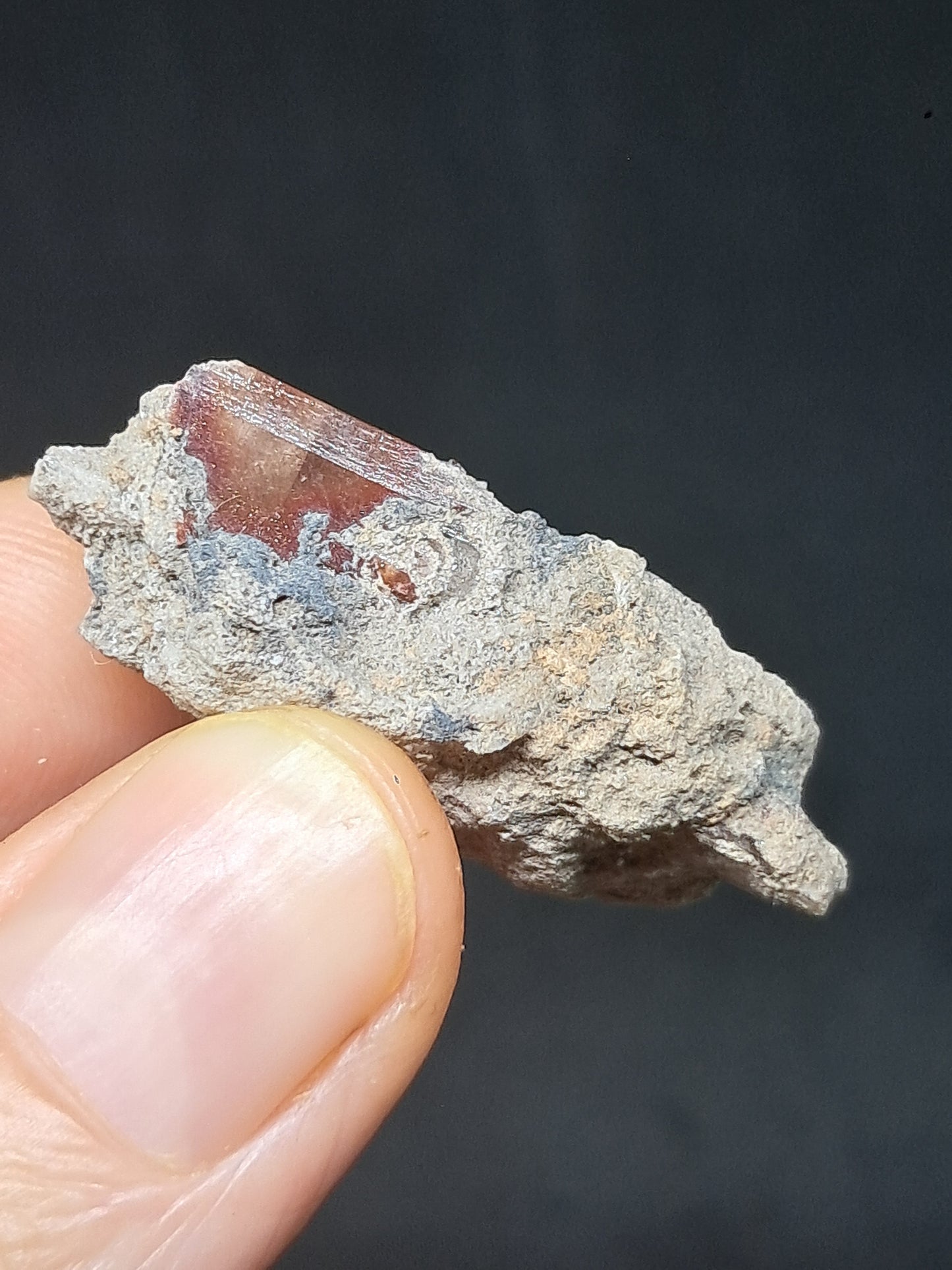 Cristal de topacio natural en matriz (México), piedra preciosa rara | Ejemplar mineral n.° TPZ22