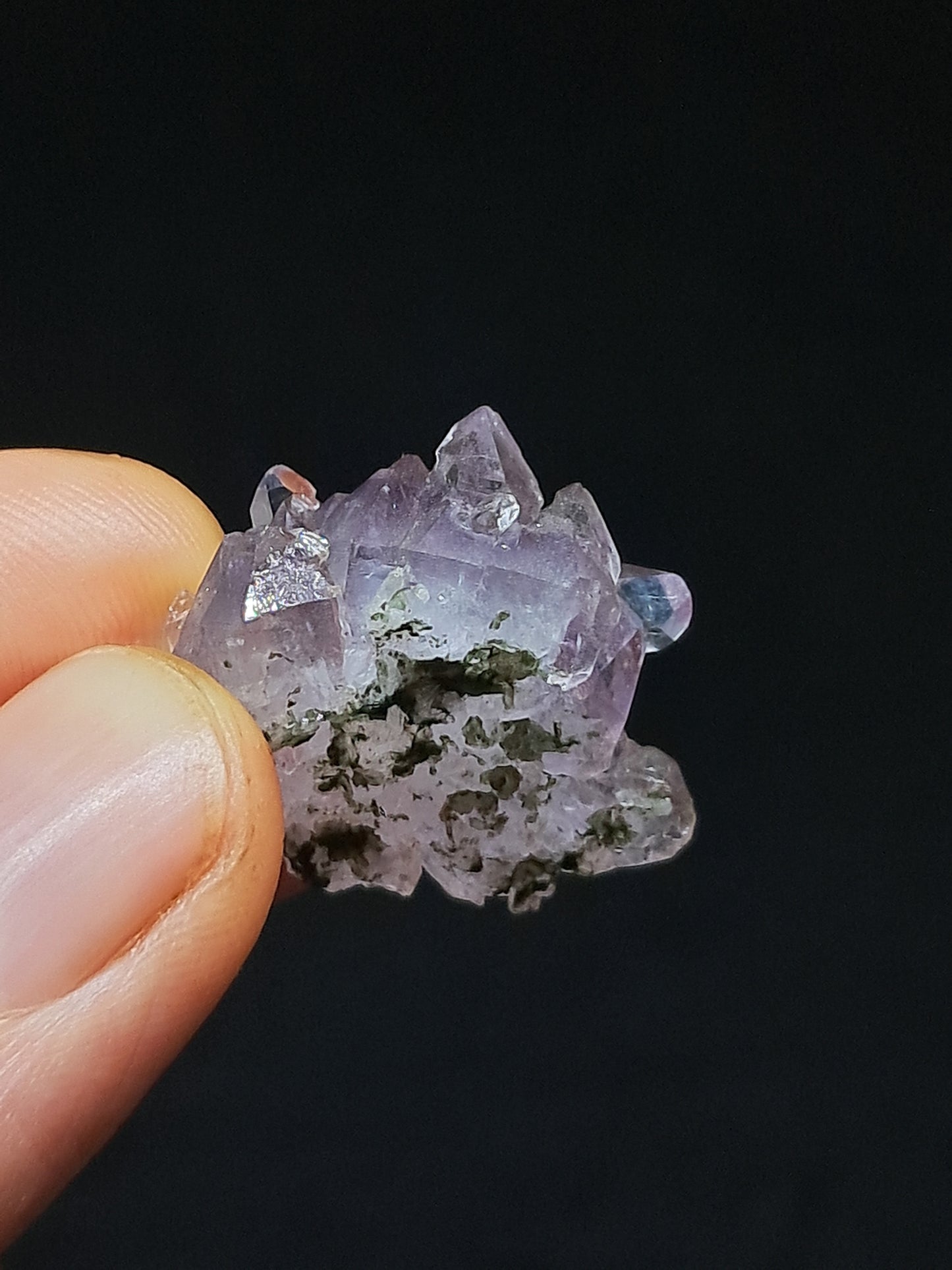 Amatista Elestial (Karur) | Cúmulo de cristales en bruto | Piedra natural | Ejemplar mineral n.° KA136