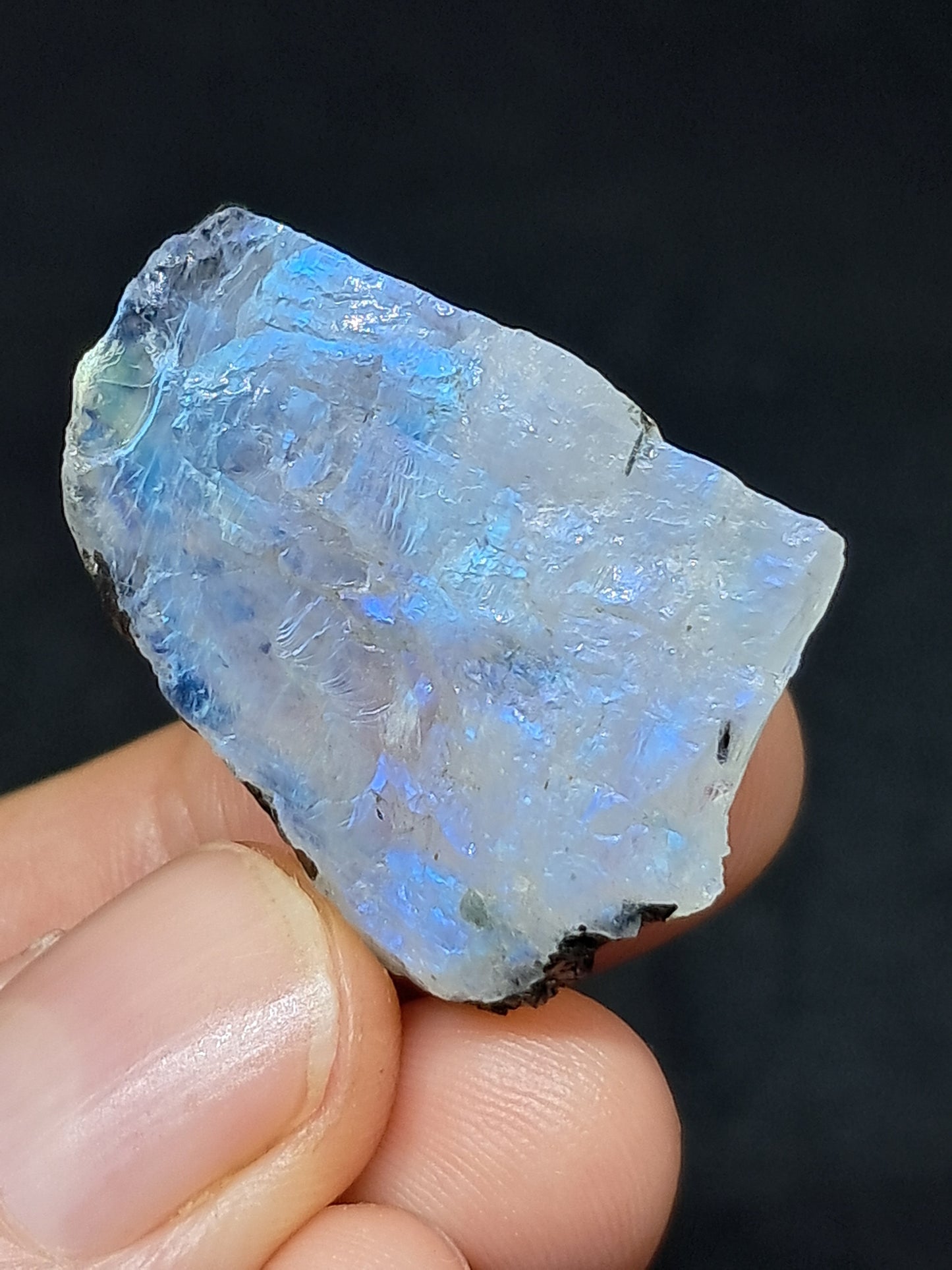 Piedra lunar arcoíris de alta calidad (Odisha) en bruto | Roca natural n.° MN12