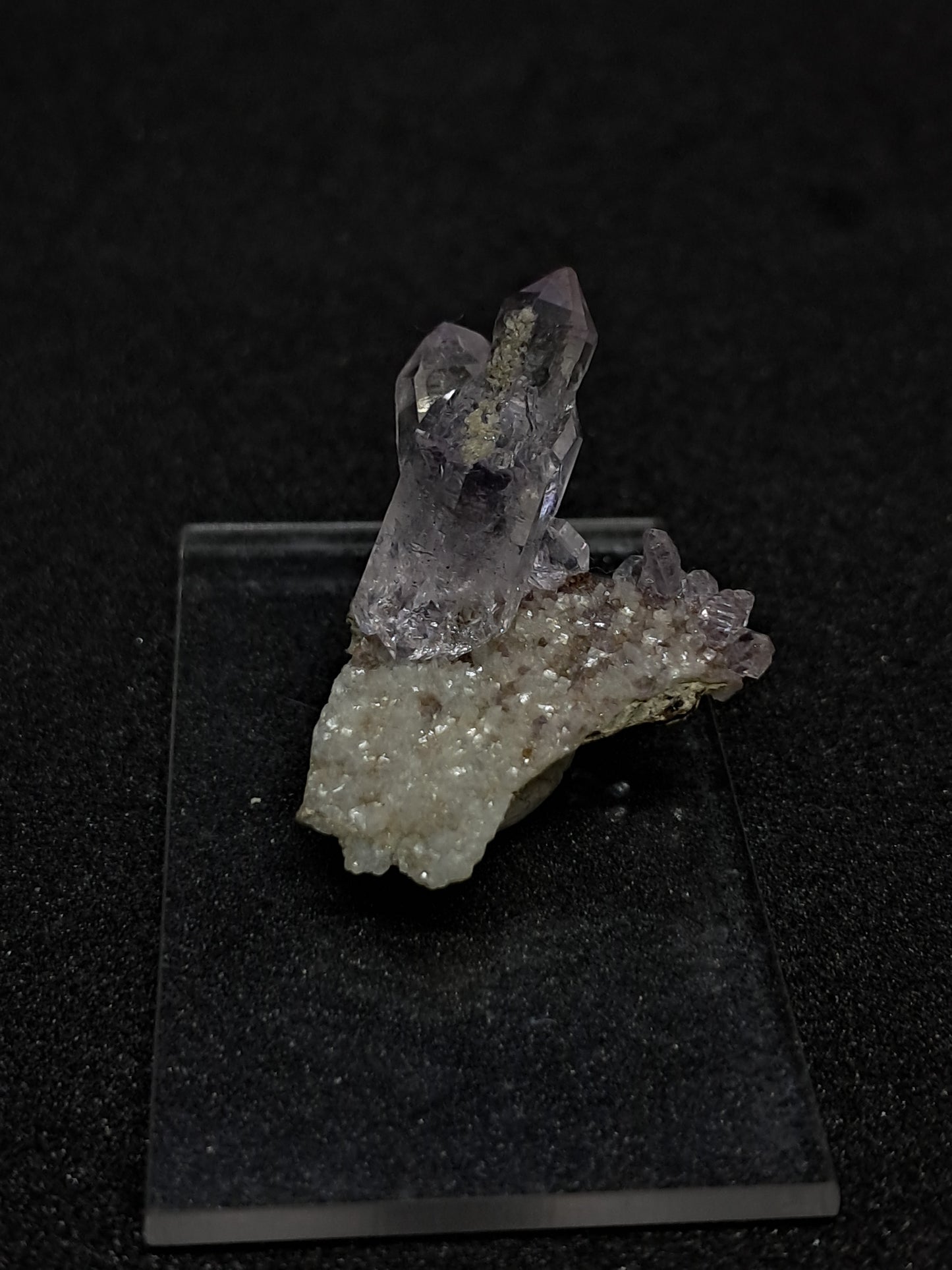 Karur Amethyst Scepters on Mica (Non-precious Natural Stone) #KA57