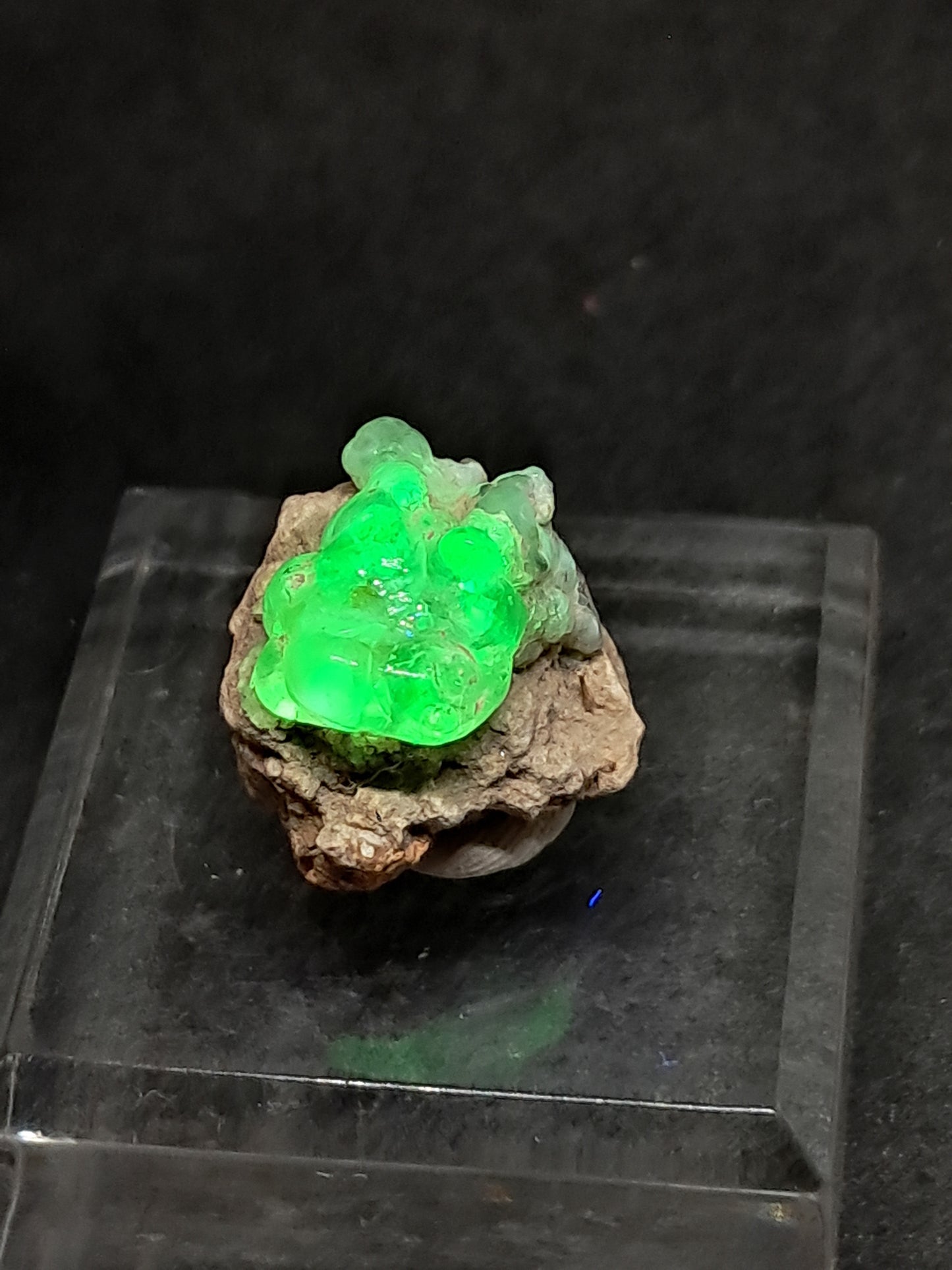 Ópalo hialita en matriz (México), piedra cristalina en bruto | Ejemplar mineral n.° OH5