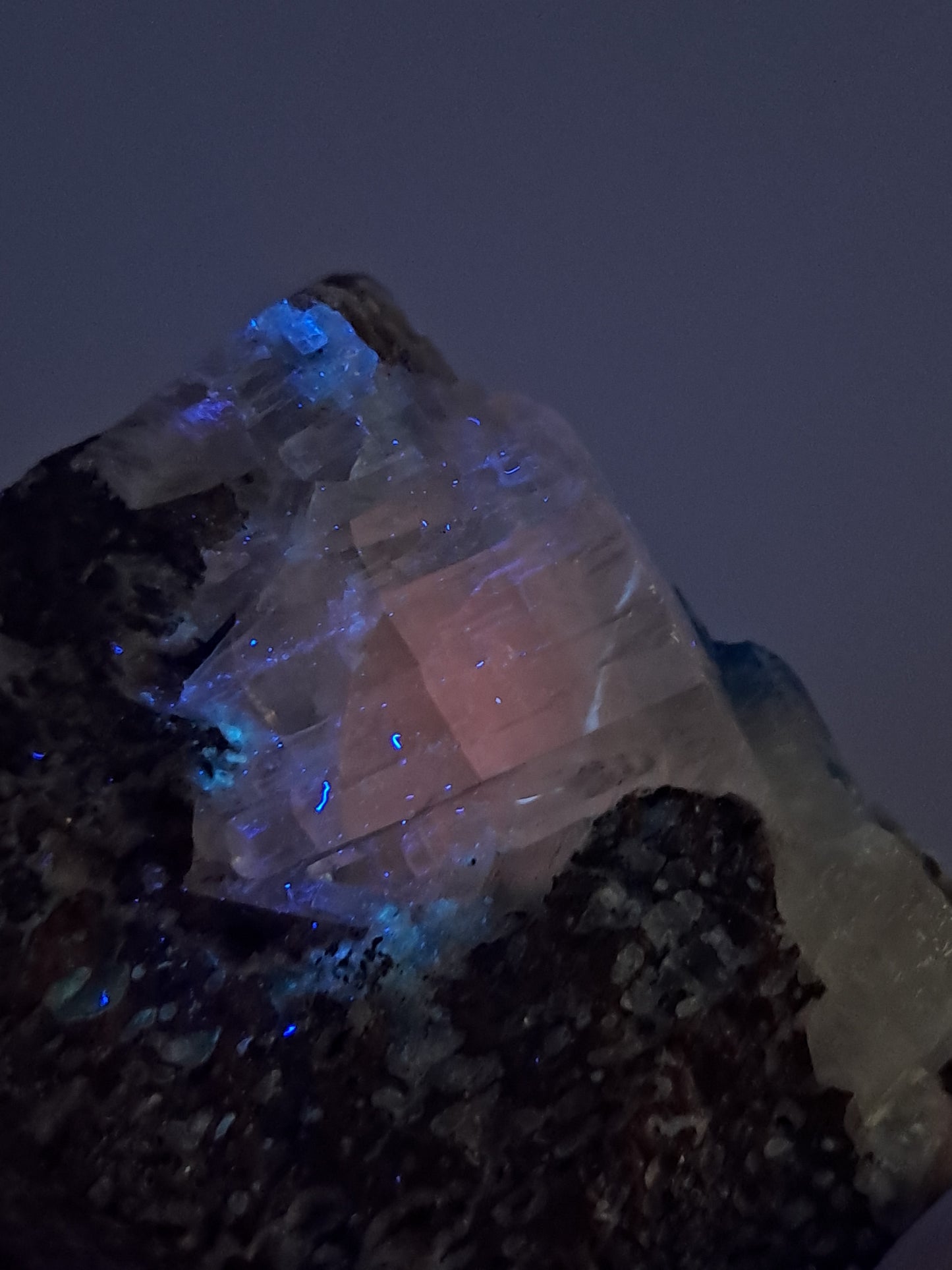 Cavansite and UV reactive Calcite on Heulandite (Non-precious) #CV28