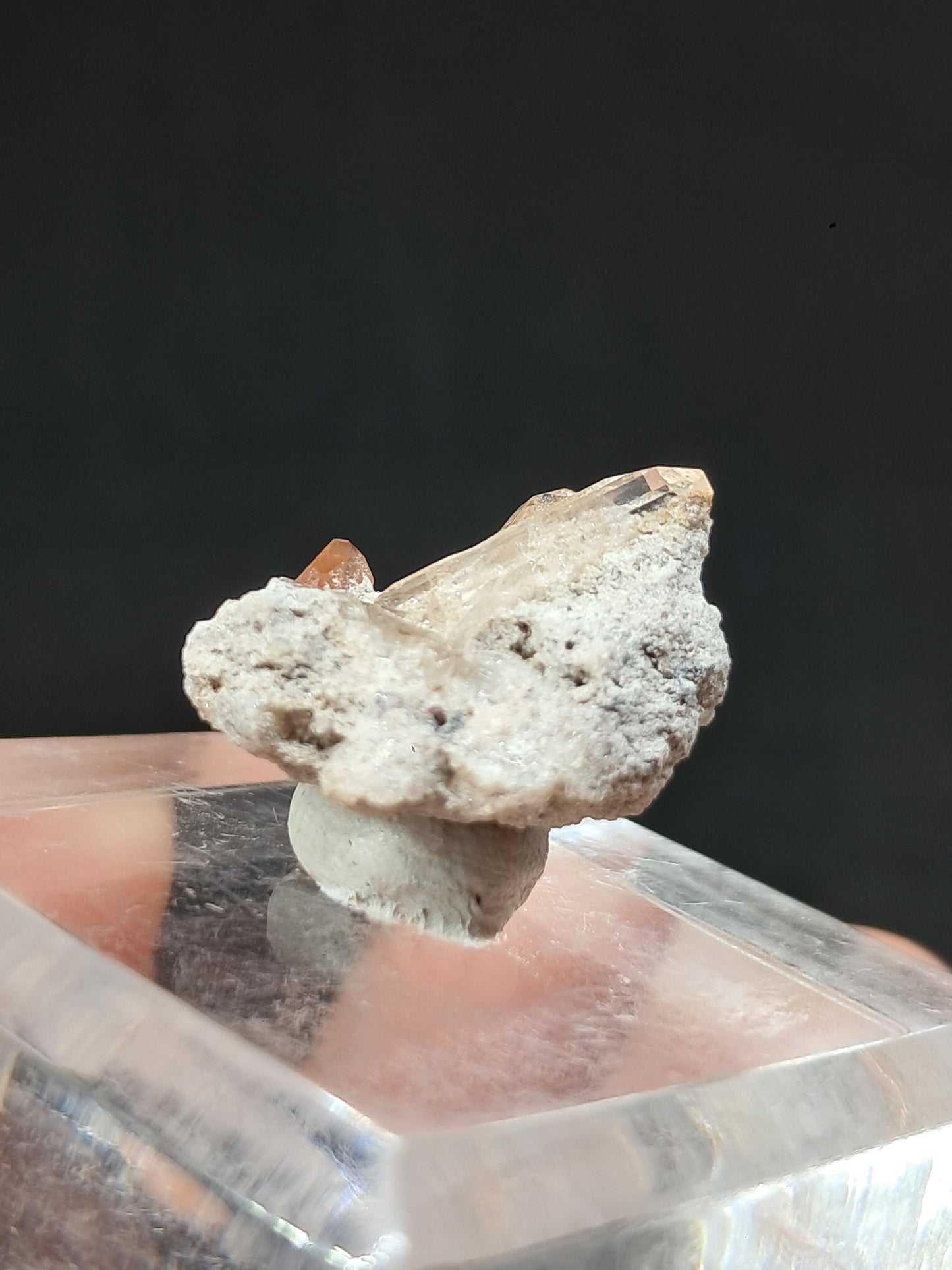 Cristales de topacio natural en matriz (México), piedra preciosa rara | Ejemplar mineral n.° TPZ13