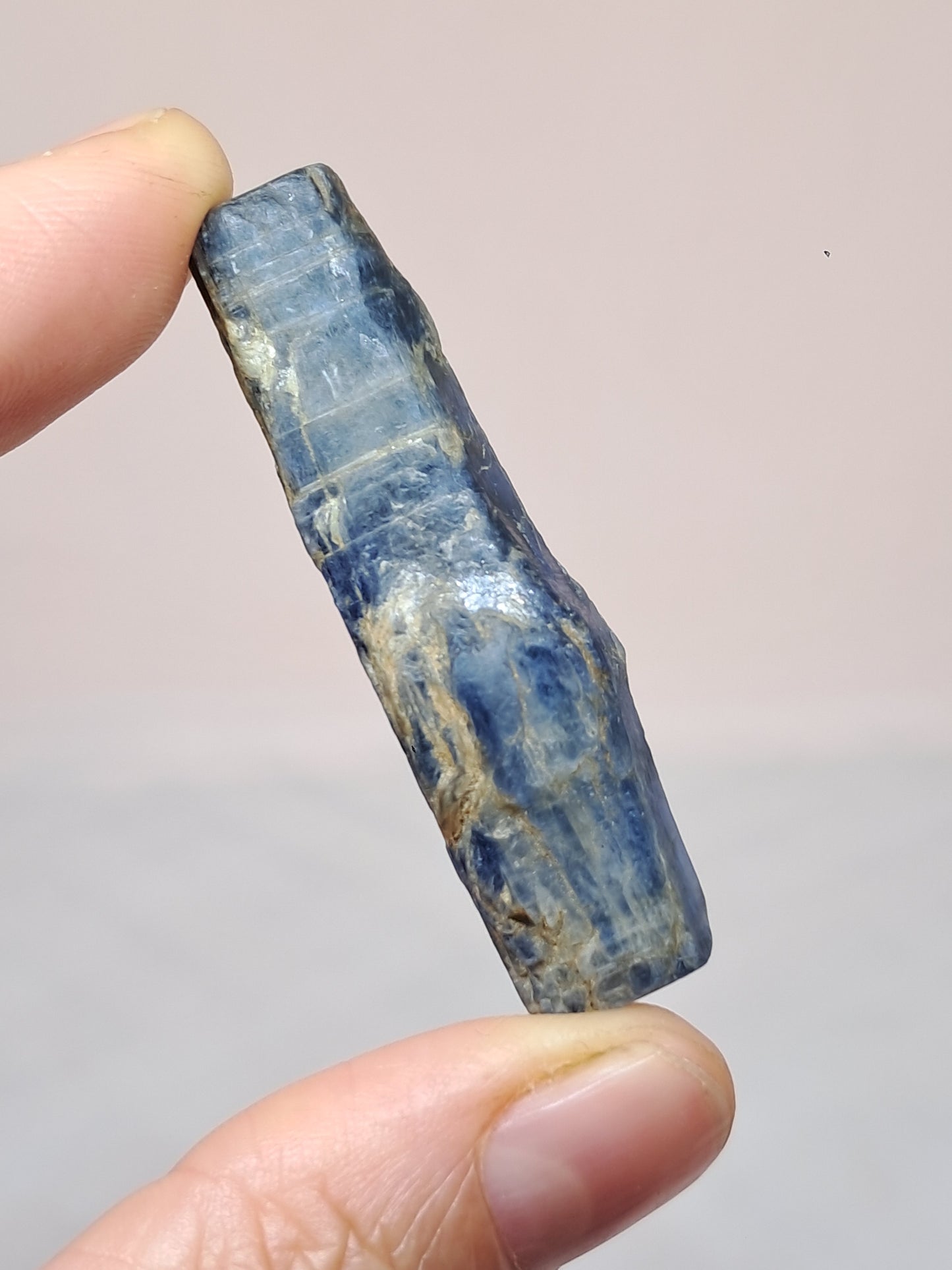 Piedra natural cianita azul (Nepal) n.° KY24
