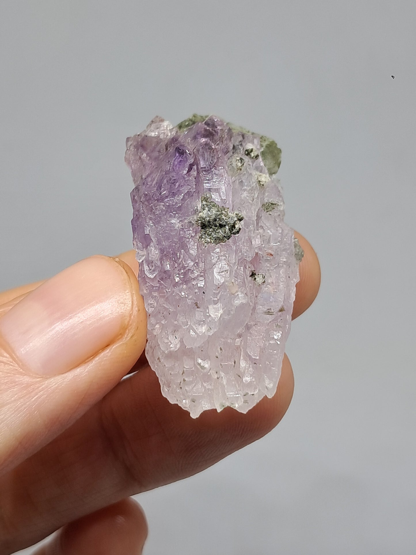 Amatista en racimo (Karur) | Cristal en bruto | Piedra natural | Ejemplar mineral n.° KA139
