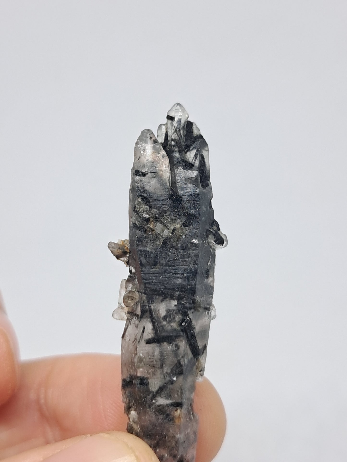 Tourmalinated Quartz natural crystal point (Non-precious natural stone) #TQ19