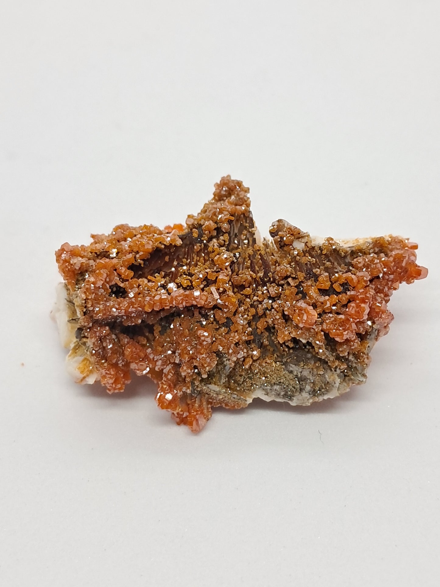 High grade Vanadinite on Baryte (Non-precious Natural Stone) #VD2