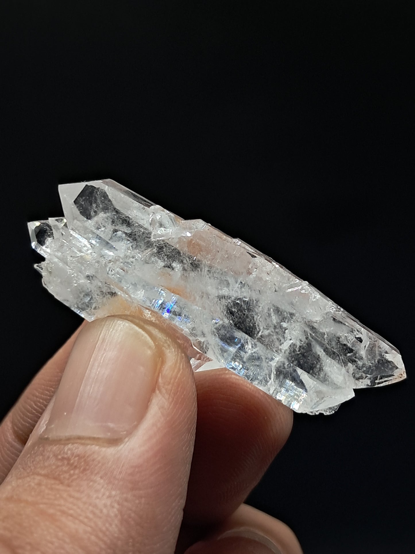Cúmulo biterminado de cuarzo superclaro Faden (Santander, Colombia) Punta natural | Ejemplar mineral n.° COQ20