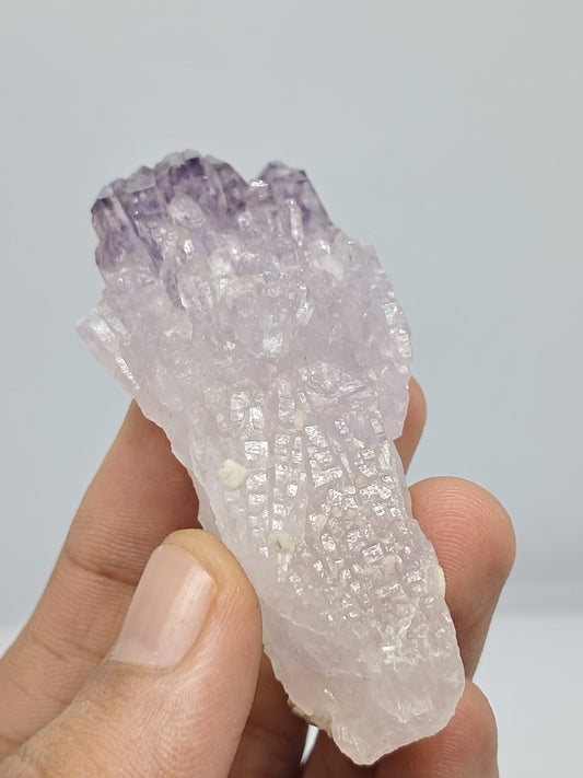 Cristal de cuarzo en racimo de cetro de amatista (karur) | Piedra natural | Ejemplar mineral n.° KA86