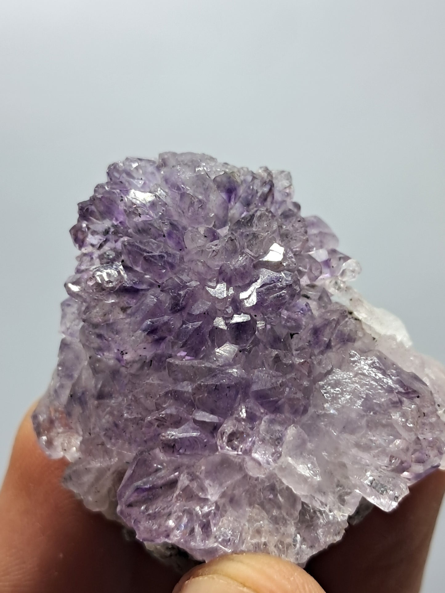 Amatista en racimo (Karur) de cuarzo morado cristalino | Piedra natural | Ejemplar mineral n.° KA73