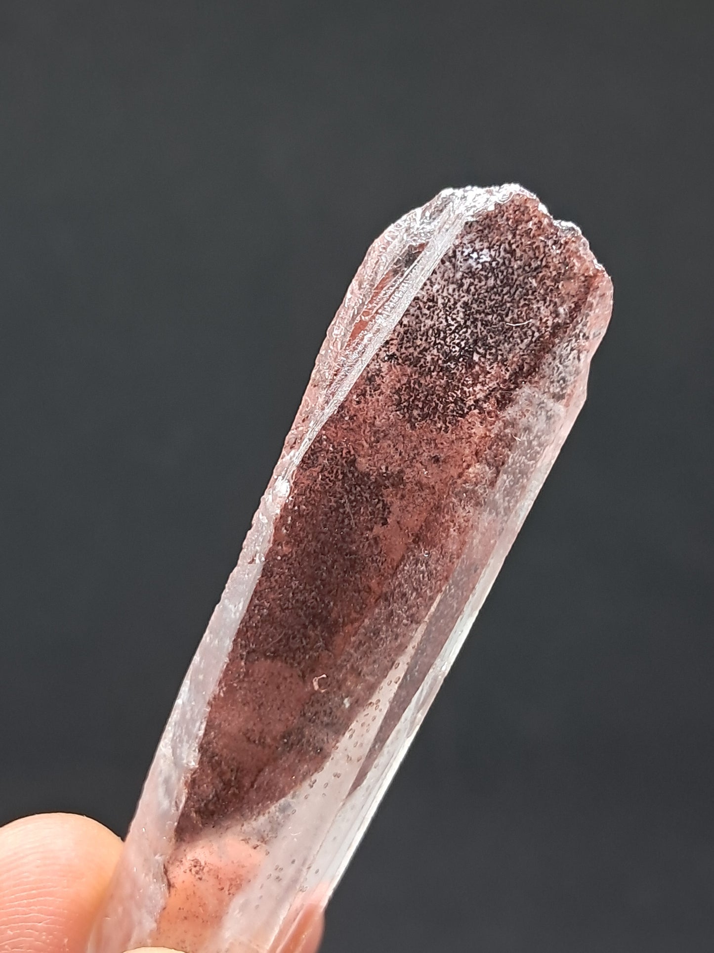 Cuarzo hematita con múltiples fantasmas (Telangana), punta de cristal natural | Ejemplar mineral n.° HPQ1