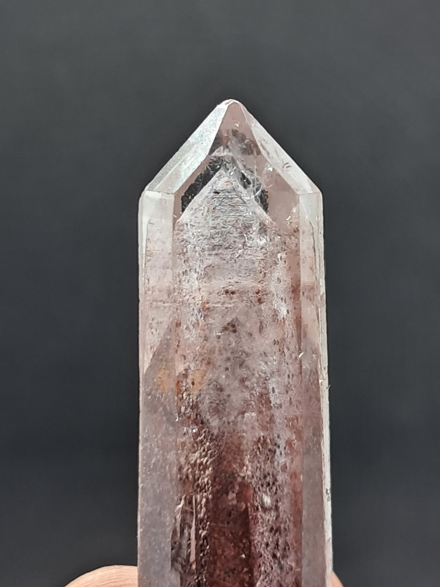 Cuarzo hematita con múltiples fantasmas (Telangana), punta de cristal natural | Ejemplar mineral n.° HPQ1