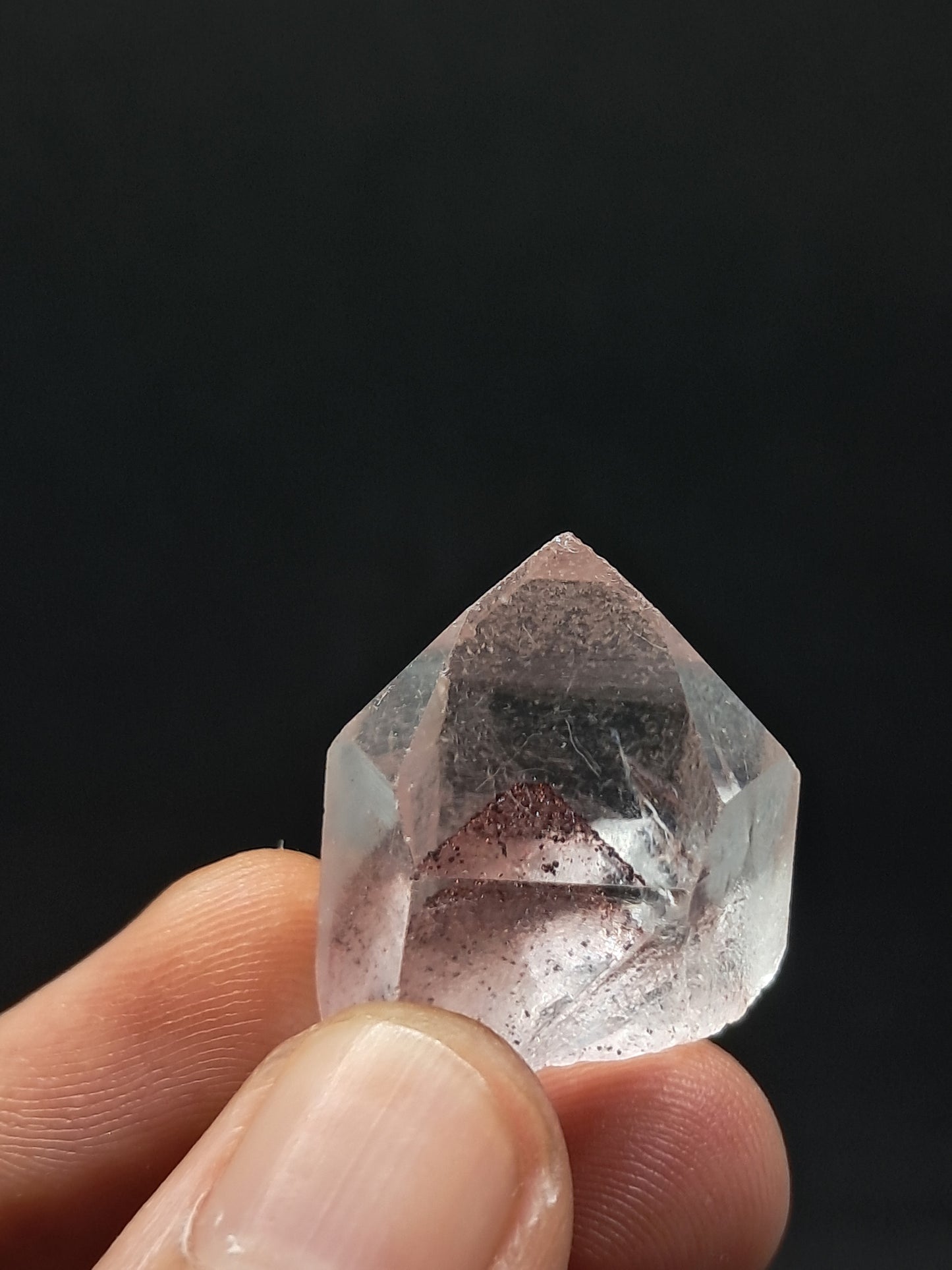 Punta de cristal natural de cuarzo fantasma hematita (Telangana) | Ejemplar mineral n.° HPQ3