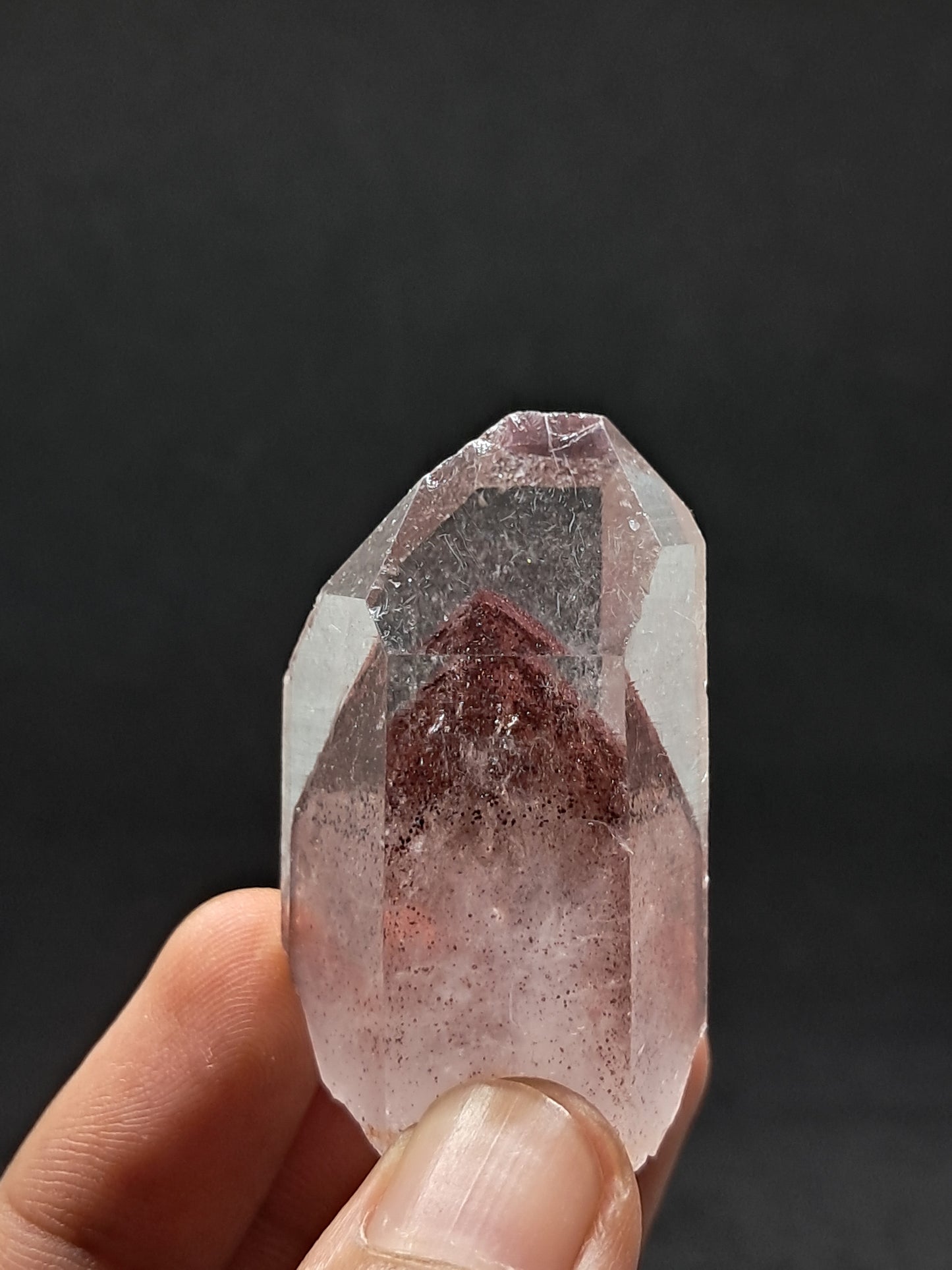Cuarzo fantasma hematita *Grande* (Telangana) Punta de cristal natural | Ejemplar mineral n.° HPQ6