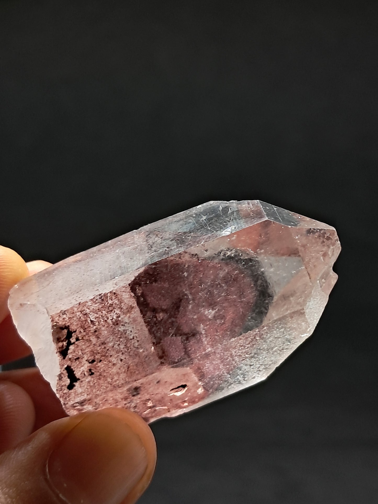 Cuarzo fantasma hematita *Grande* (Telangana) Punta de cristal natural | Ejemplar mineral n.° HPQ6