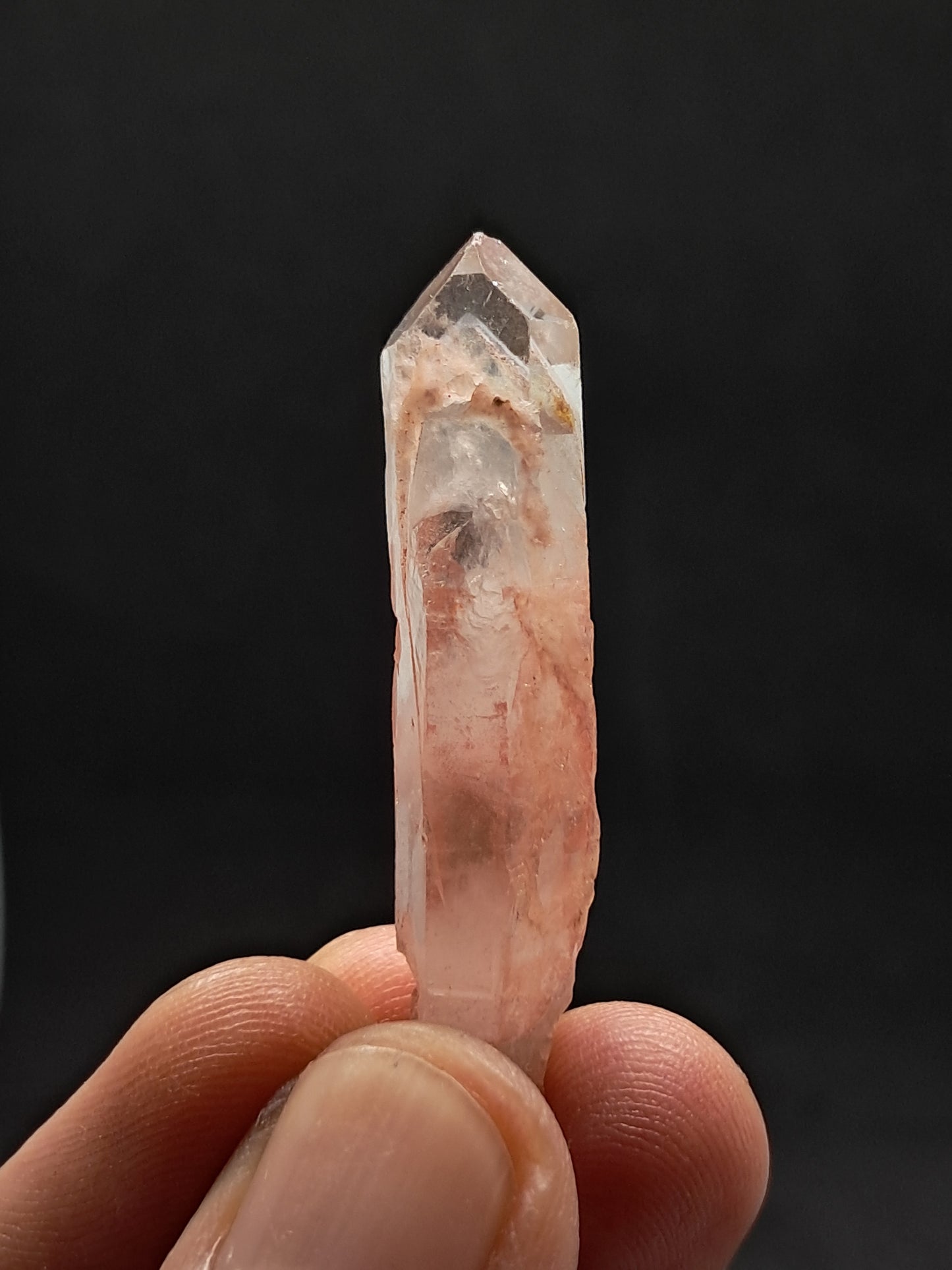 Cuarzo fantasma hematita (Telangana) Punta de cristal natural | Ejemplar mineral n.° HPQ8
