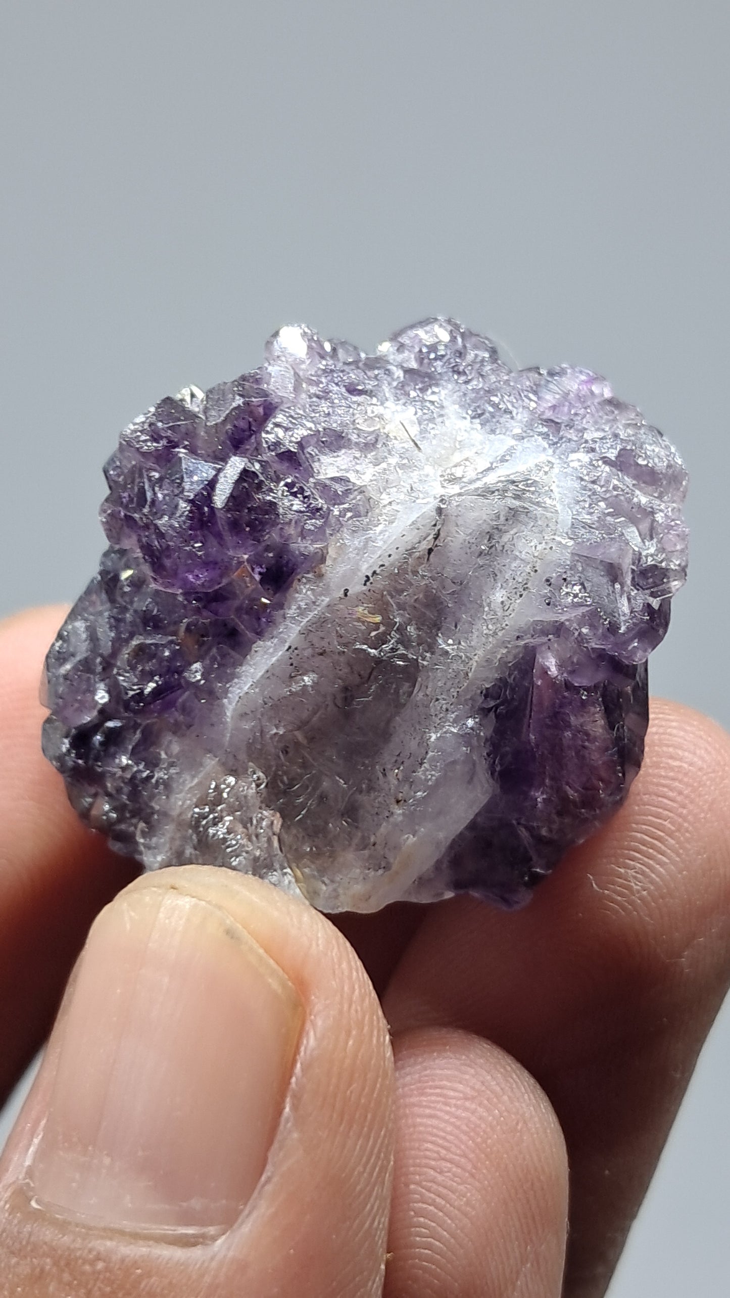 Amatista Elestial Morada Profunda | Inclusiones de Hematita Goethita Rutilo | Cristal Natural | Espécimen Mineral #KA200
