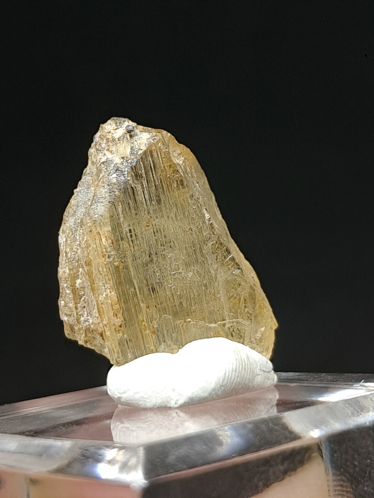 Fluorescent Scapolite Crystal (Karur) UV Reactive | Rough Stone | Natural Mineral Specimen #SCP18