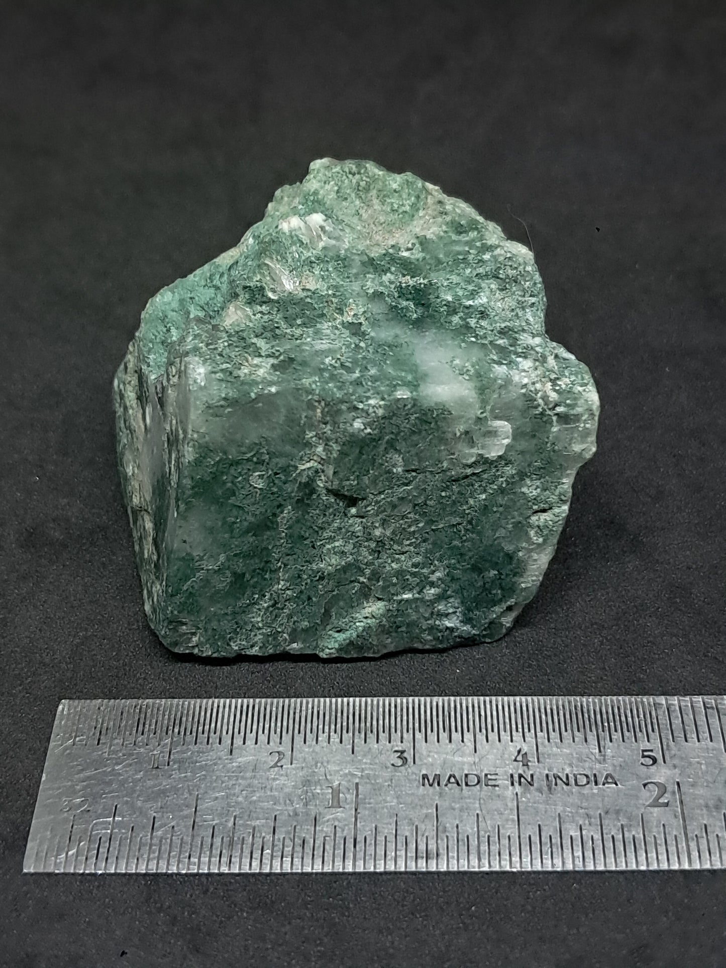 Calcita blanca (Sri Lanka) en bruto | Cristal natural | Ejemplar mineral n.° CA11