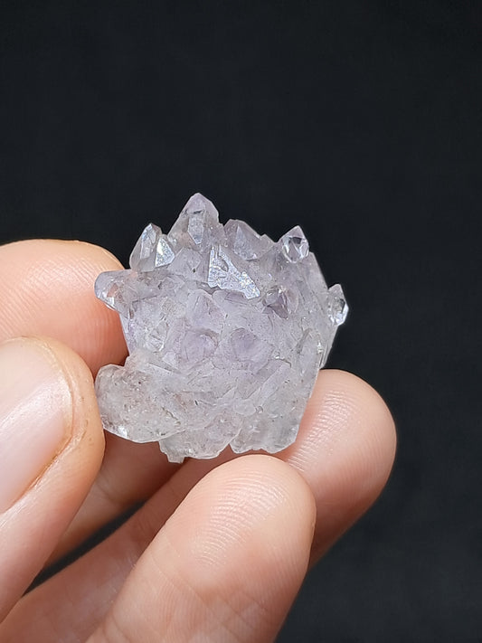 Amatista Elestial (Karur) | Cúmulo de cristales en bruto | Piedra natural | Ejemplar mineral n.° KA136