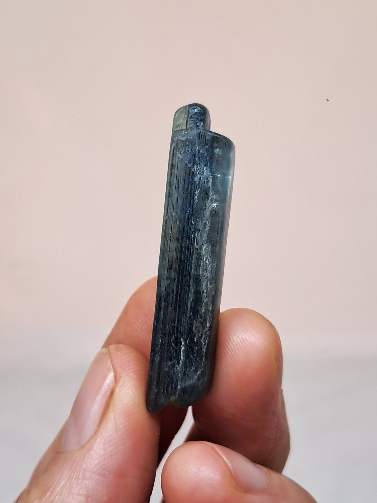 Piedra natural cianita azul (Nepal) n.° KY23