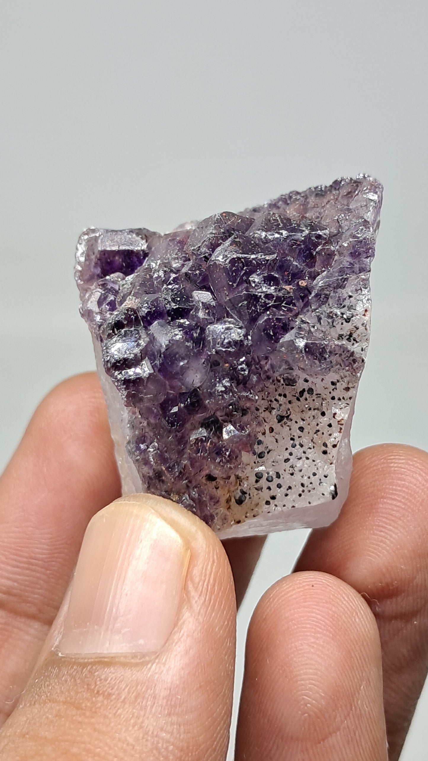 Amatista Elestial Morada Profunda | Inclusiones de Hematita Goethita Rutilo | Cristal Natural | Espécimen Mineral #KA199