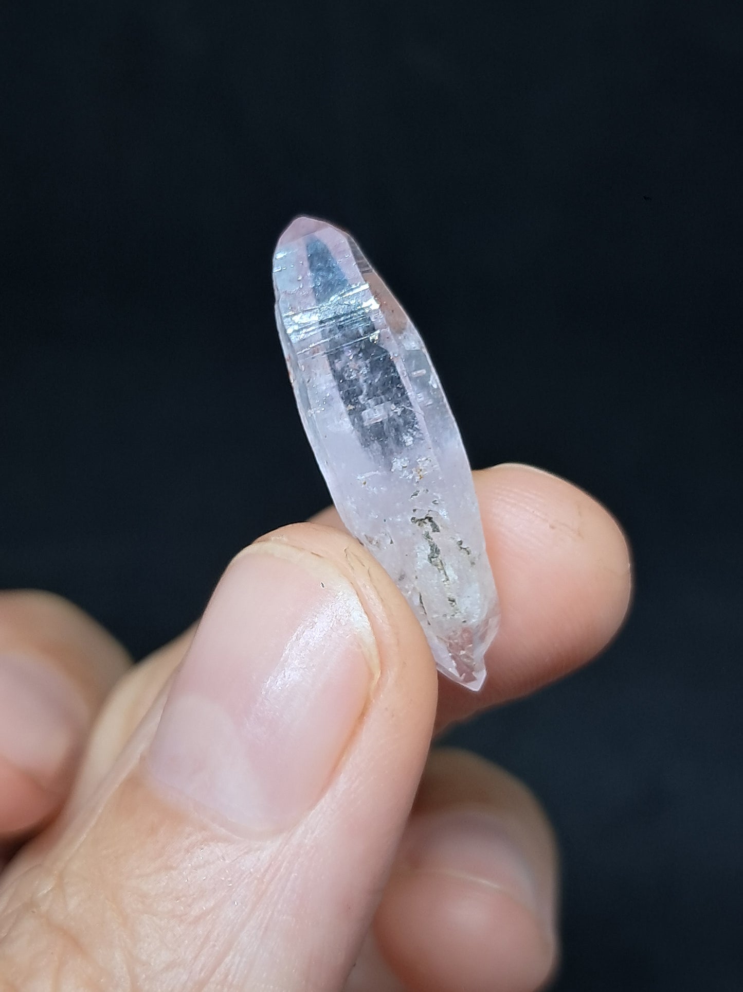 Punta Biterminada de Amatista de Veracruz con Inclusiones de Hematita (México) | Cristal Natural | Espécimen Mineral #VA58