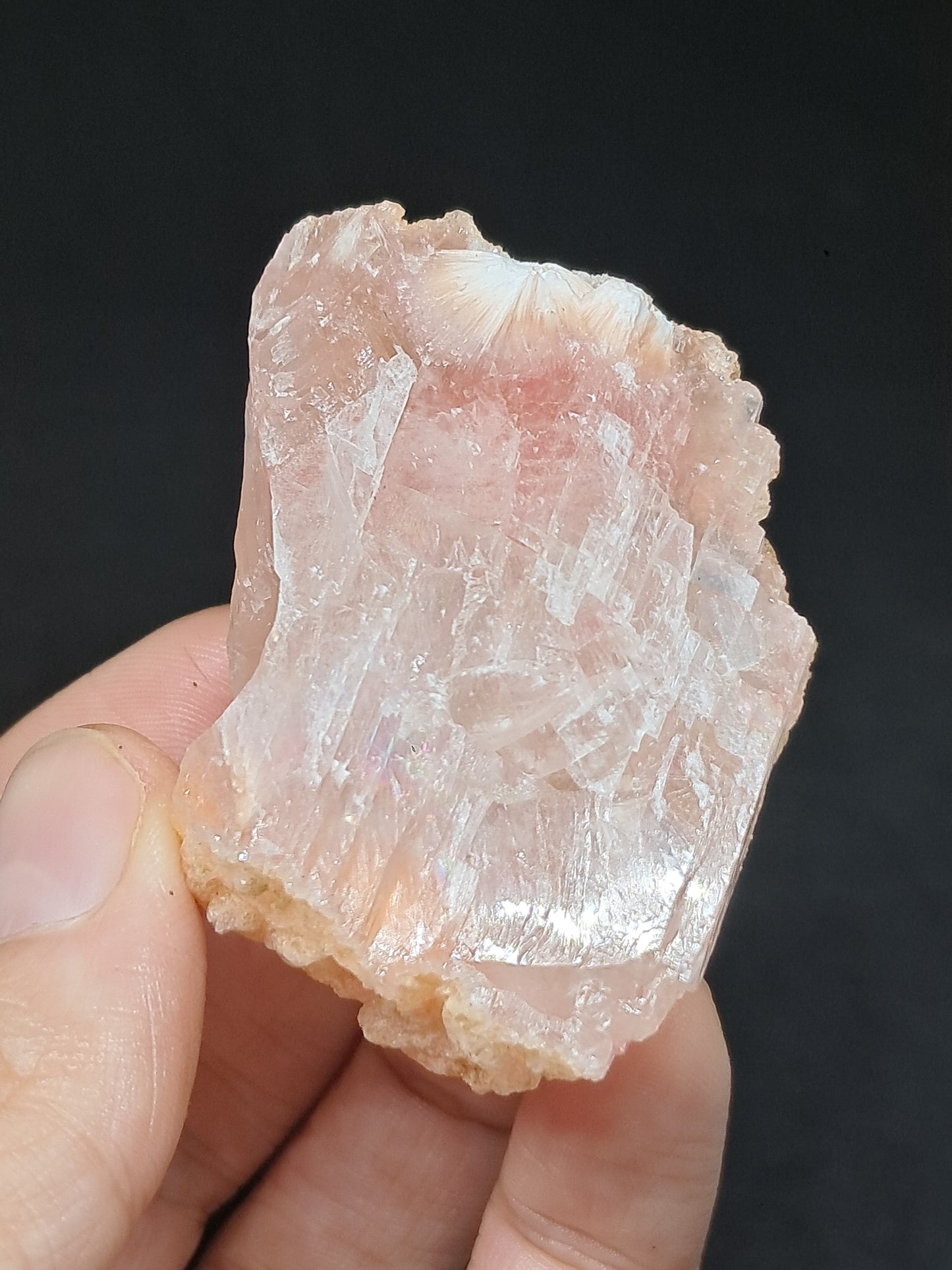 Calcita rojiza/rosa con mesolita *Hallazgo raro* (Pithampur) Cristal natural | Piedra en bruto | Muestra de mineral #CA30
