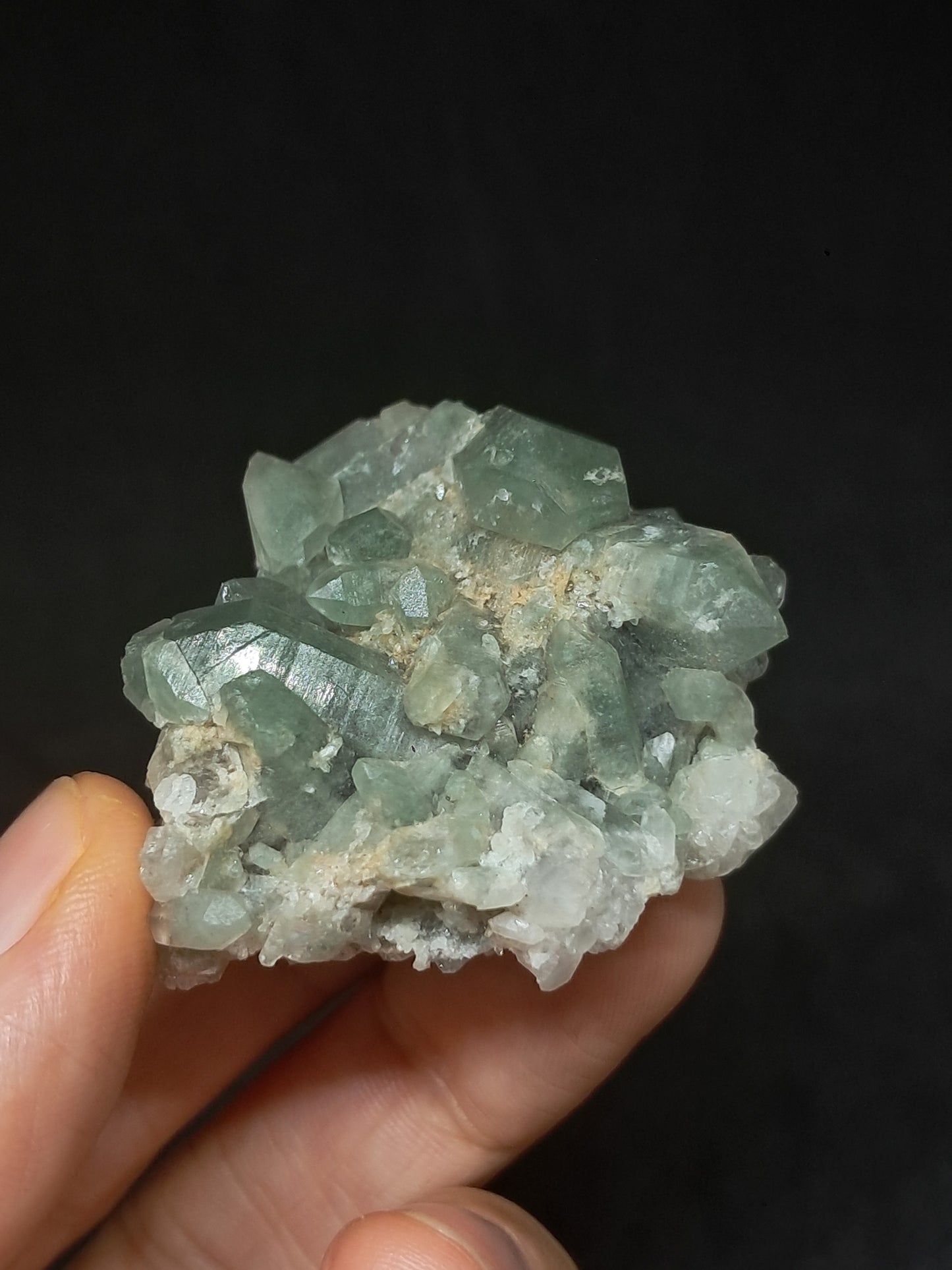 Racimo Natural de Cuarzo Fantasma Clorita (Kullu) | Cristal Chamánico Jardín #CQ68