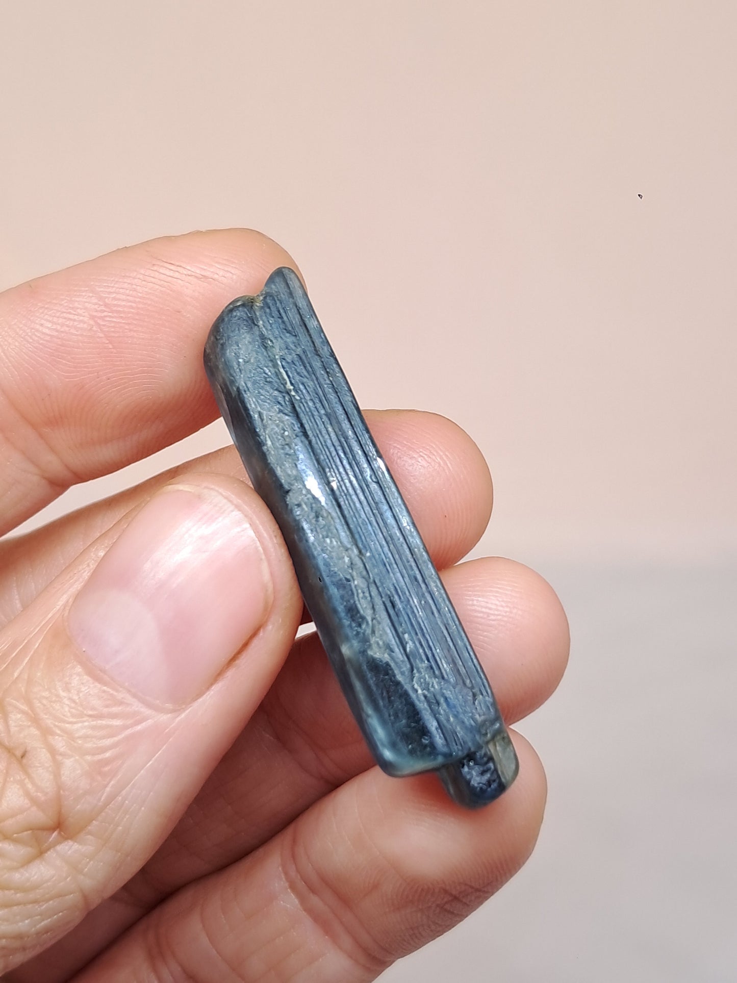 Piedra natural cianita azul (Nepal) n.° KY23