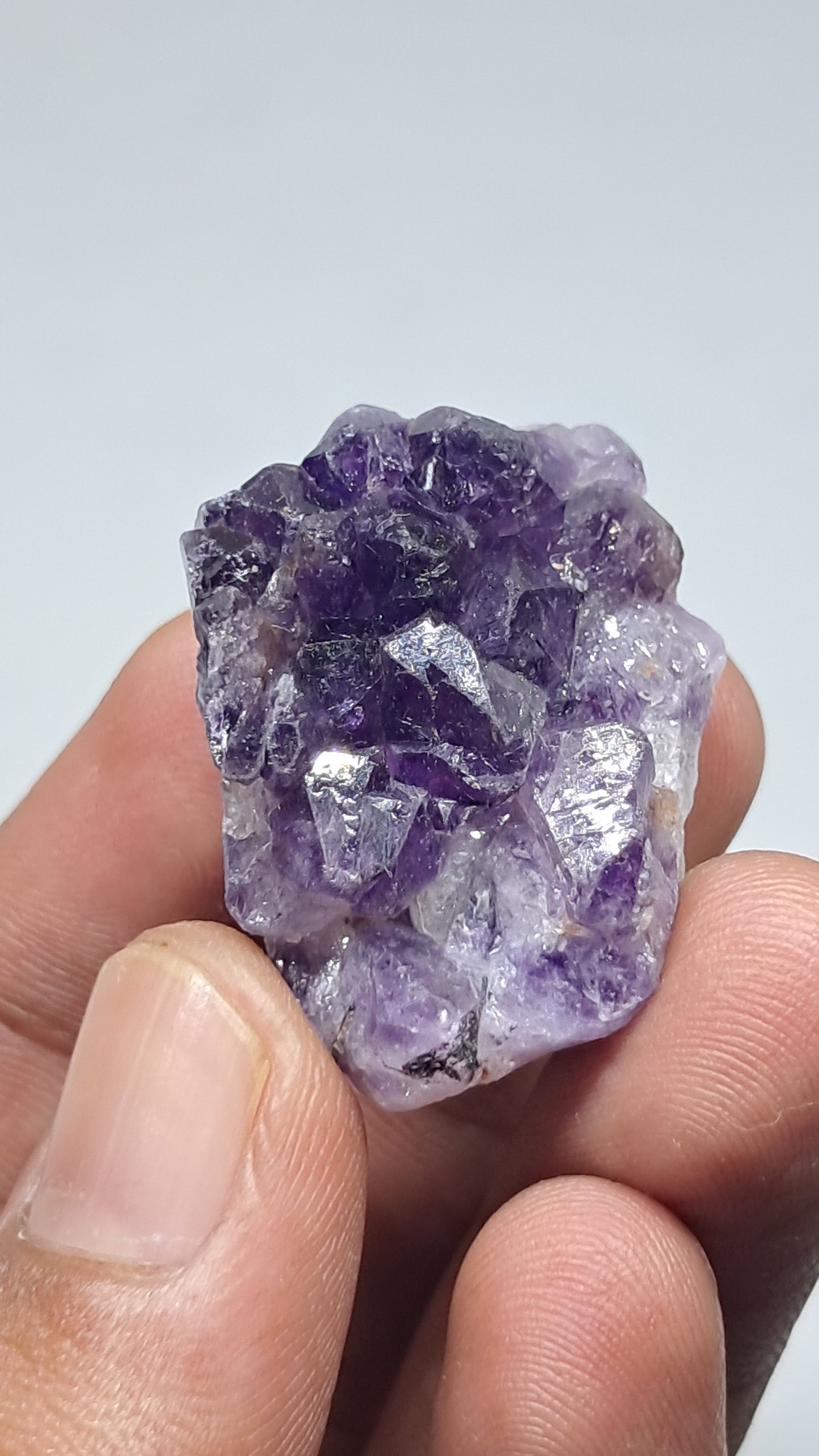 Amatista Elestial Morada Oscura | Inclusiones de Hematita Goethita Rutilo | Cristal Natural | Espécimen Mineral #KA201