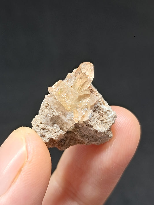 Cristales de topacio natural en matriz (México), piedra preciosa rara | Ejemplar mineral n.° TPZ14