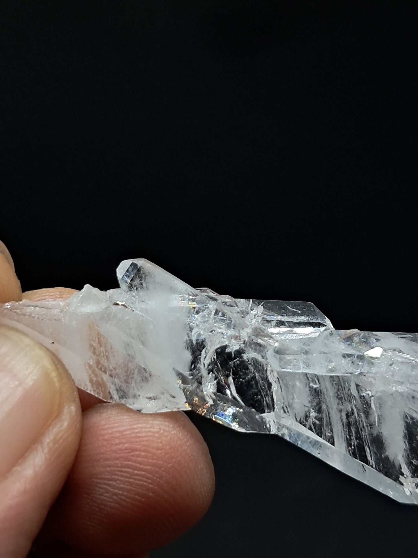Cristal de cuarzo transparente Faden (Santander, Colombia) Punta natural | Ejemplar mineral n.° COQ30