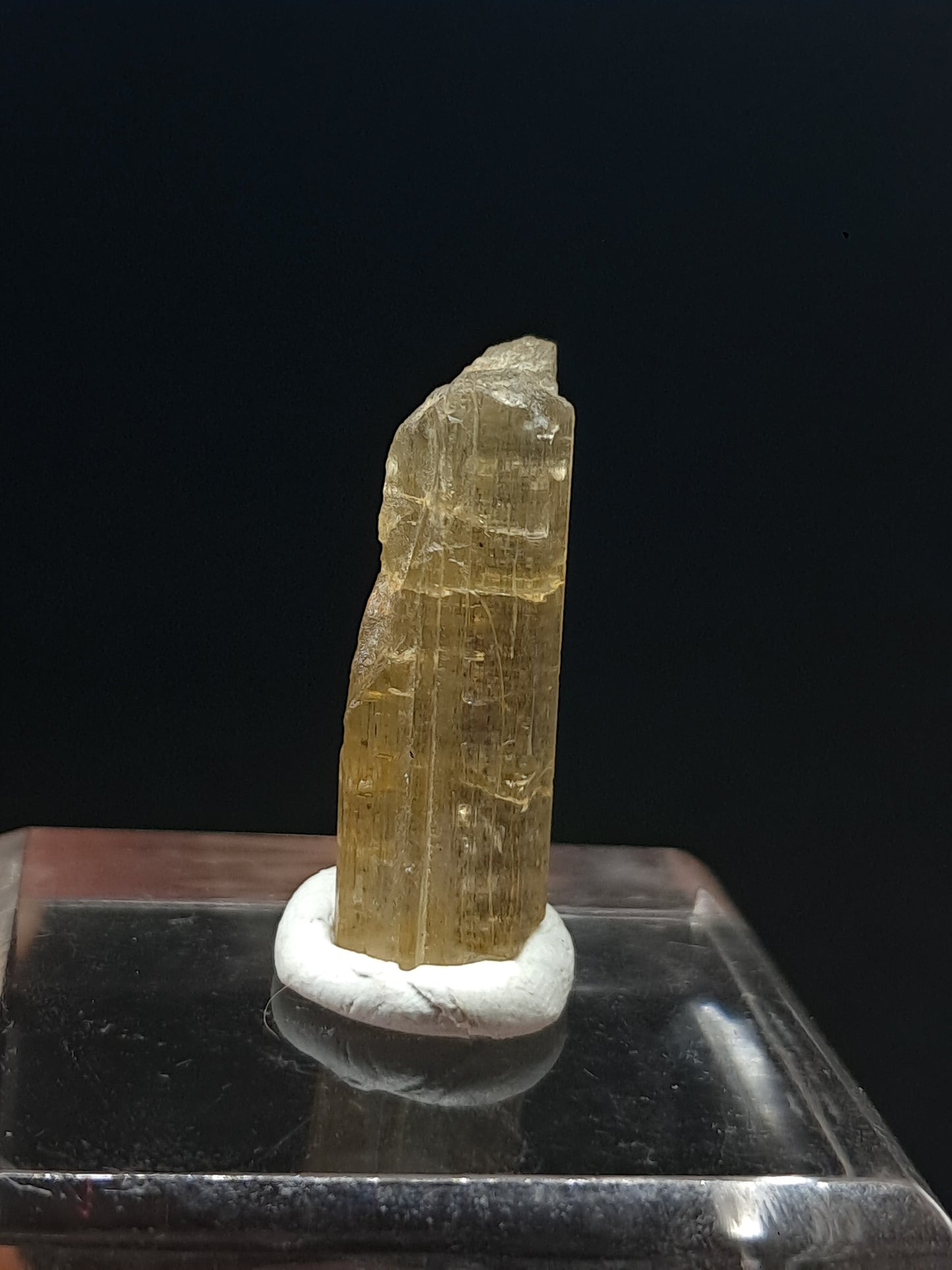Fluorescent Natural Scapolite Crystal (Karur) UV Reactive | Rough Stone | Mineral Specimen #SCP13