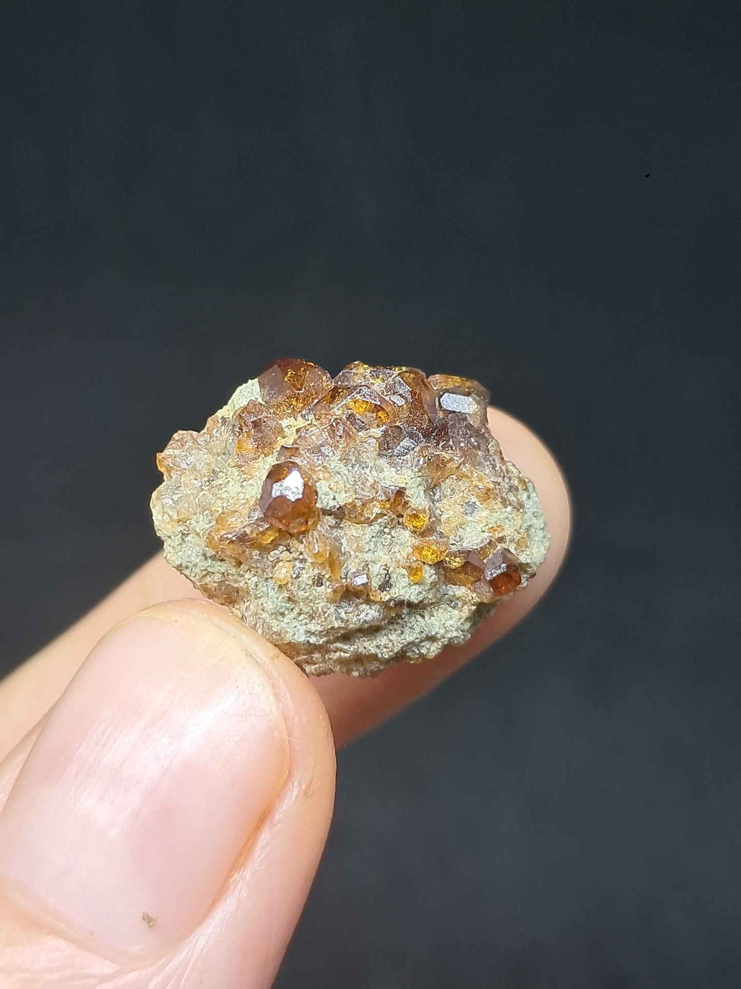 Cúmulo de granate marrón (México) | Cristal en bruto | Ejemplar mineral n.° GR9