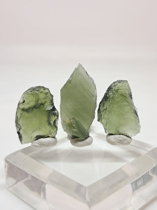 Authentic Moldavite Raw (Czech Republic) Natural Tektite | 7 - 8.5 ct #MDV4