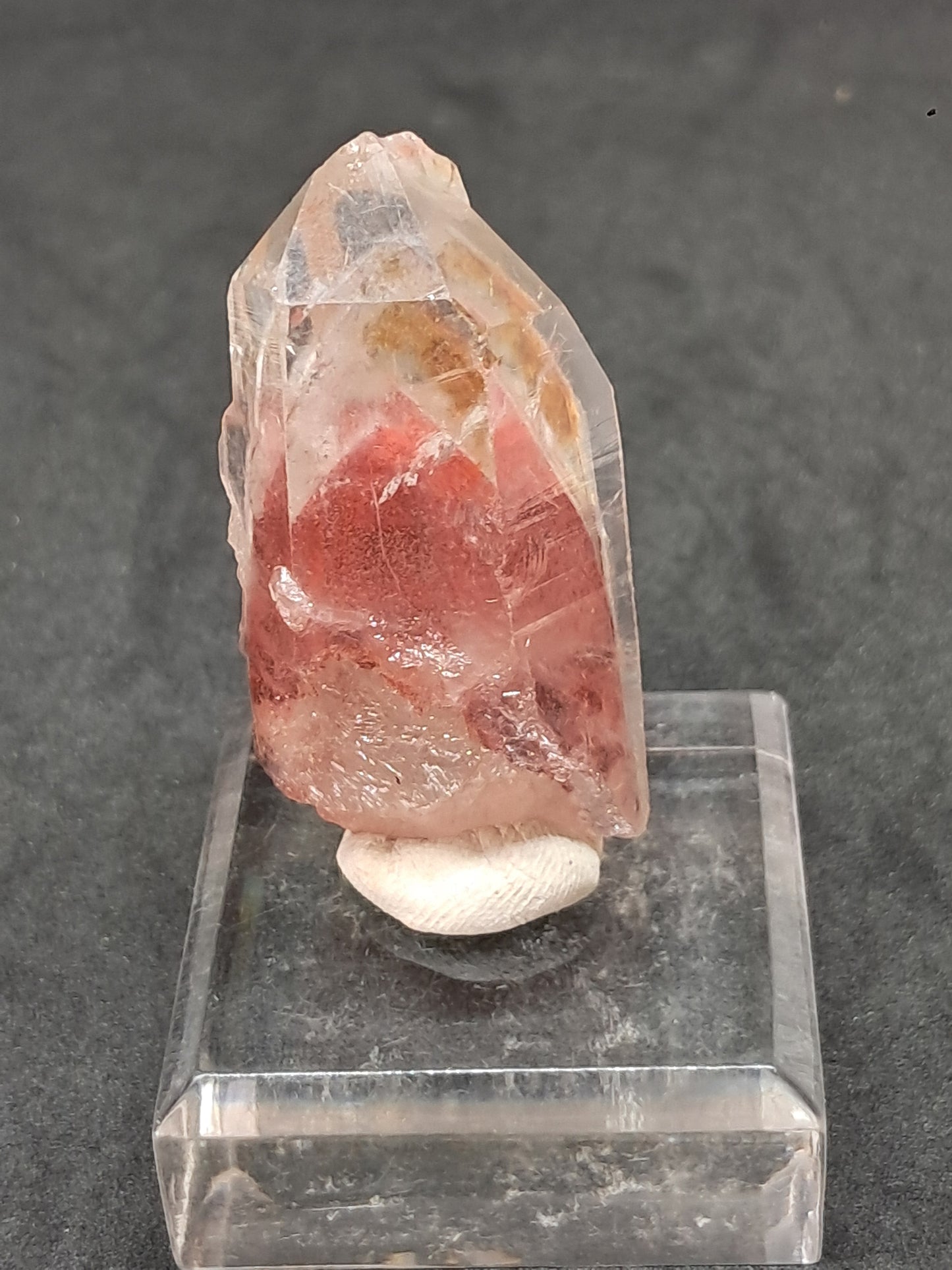 Punta de cristal natural de cuarzo fantasma hematita (Telangana) | Ejemplar mineral n.° HPQ15