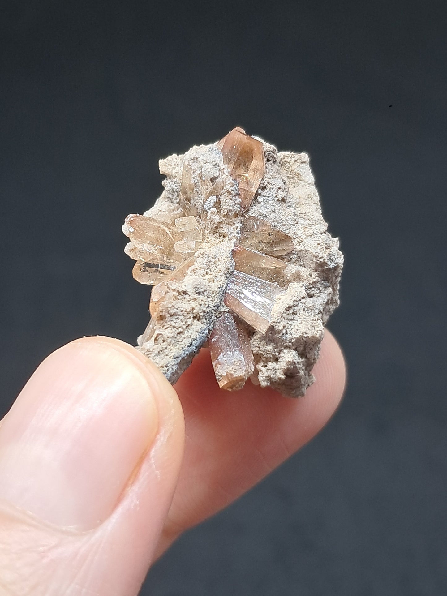 Cristales de topacio natural en matriz (México), piedra preciosa rara | Ejemplar mineral n.° TPZ12