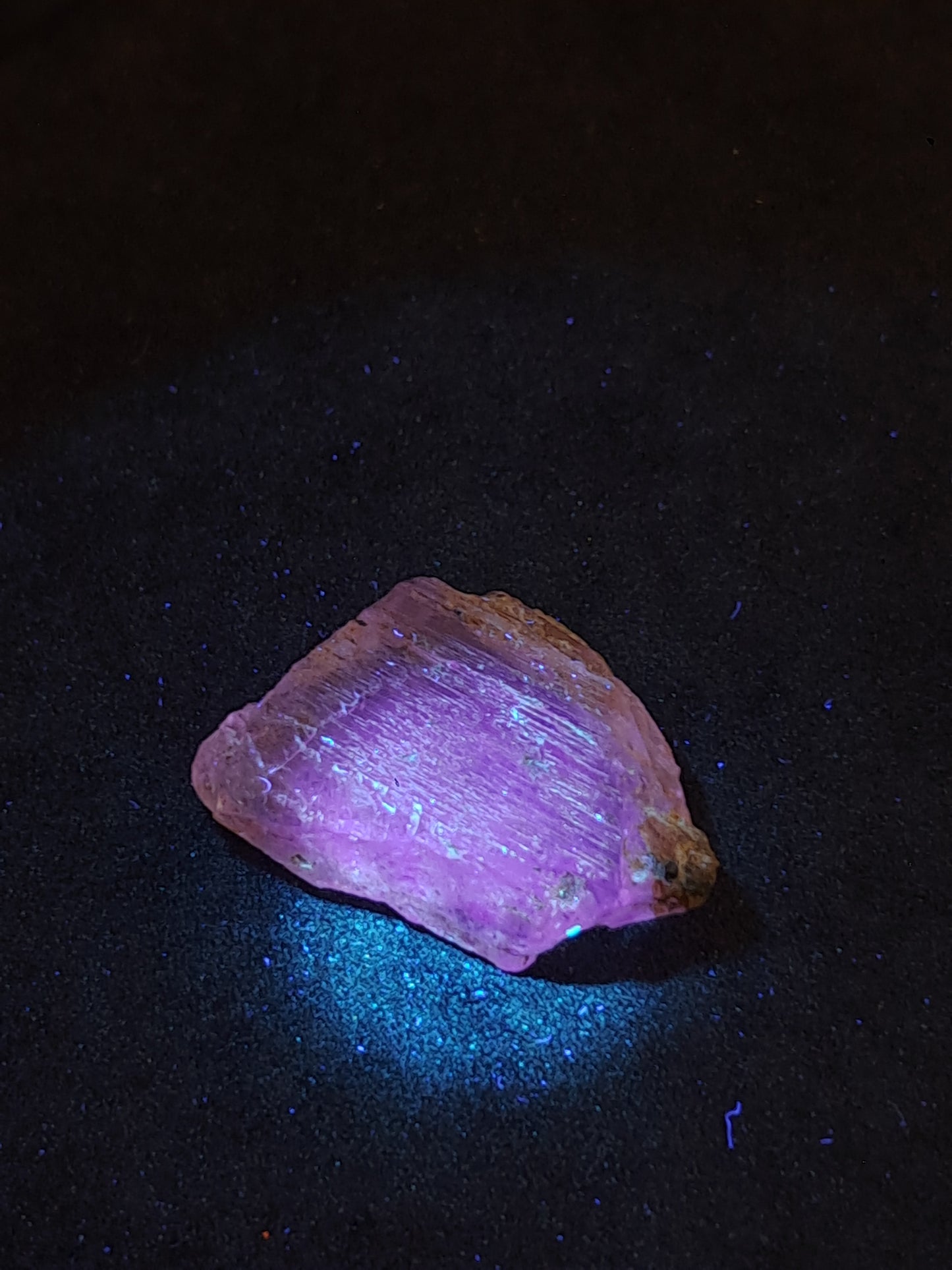 Fluorescent Scapolite Crystal (Karur) UV Reactive | Rough Stone | Natural Mineral Specimen #SCP18