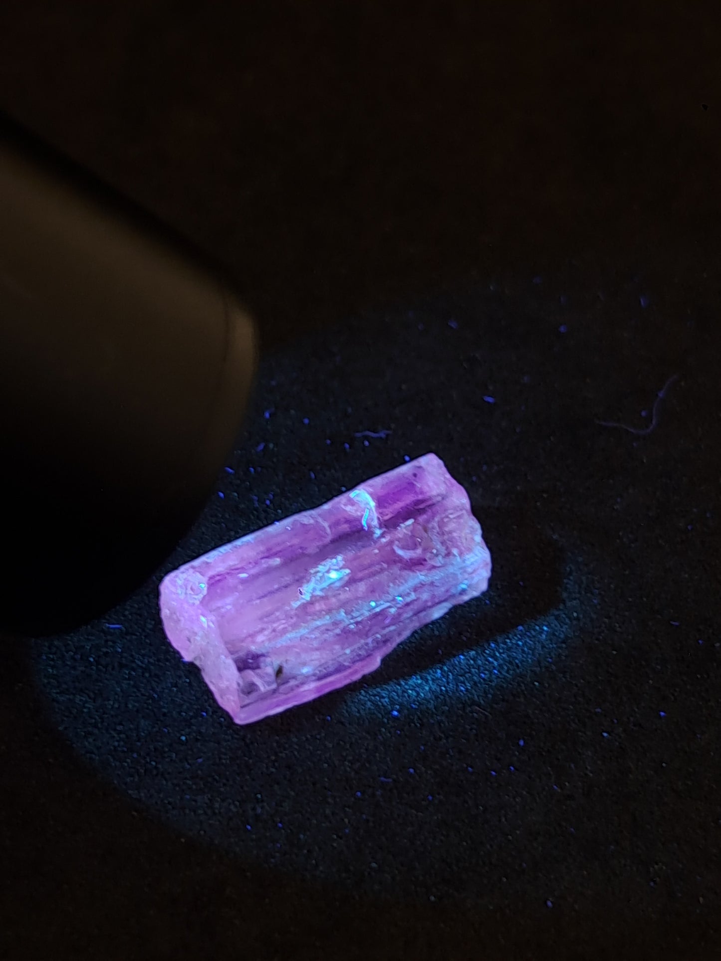 Fluorescent Scapolite Crystal (Karur) UV Reactive | Rough Stone | Natural Mineral Specimen #SCP19