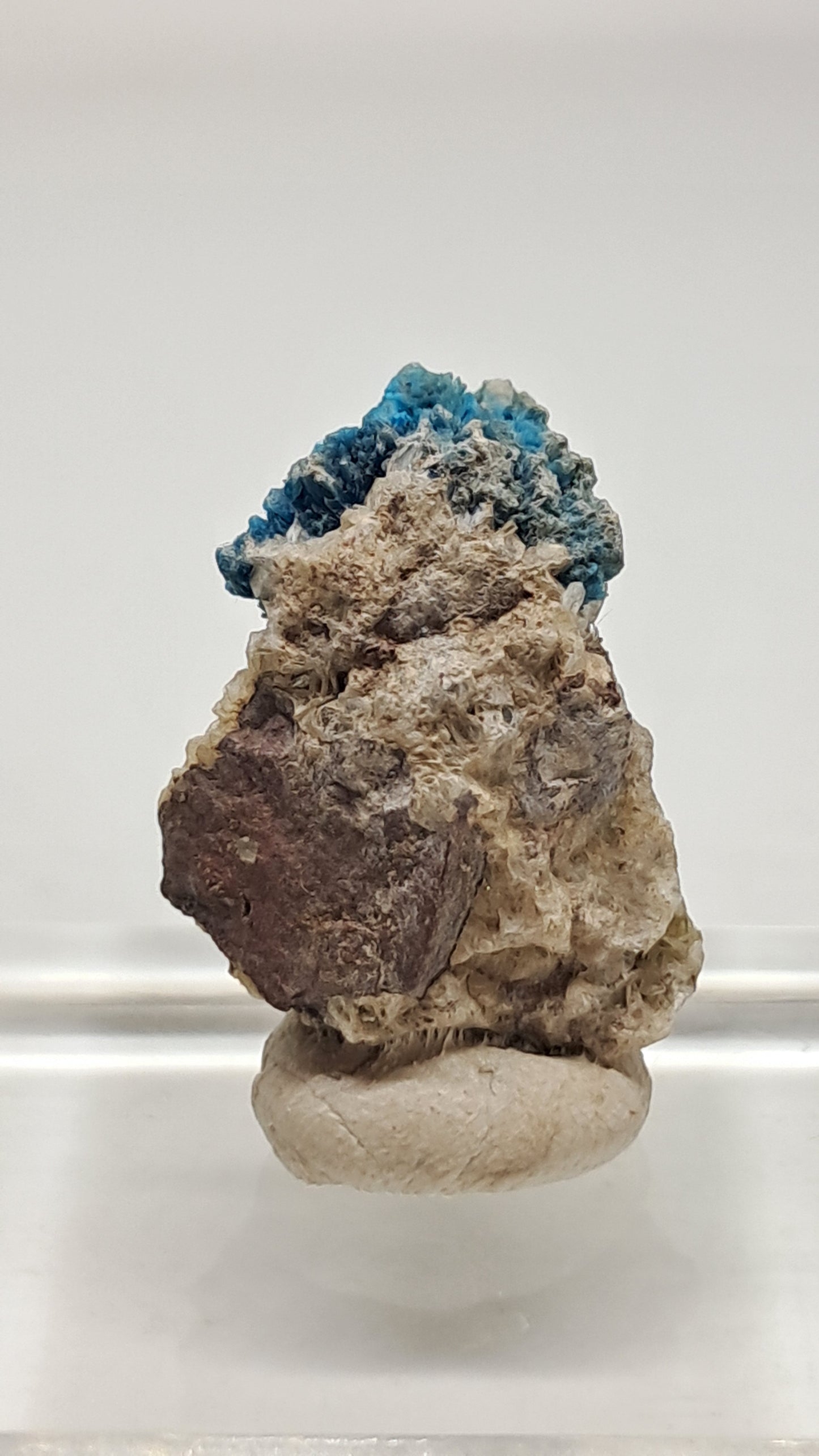 Pentagonita en matriz de Heulandita (Wagholi) Cristal en bruto | Piedra natural | Ejemplar de mineral raro #CV70