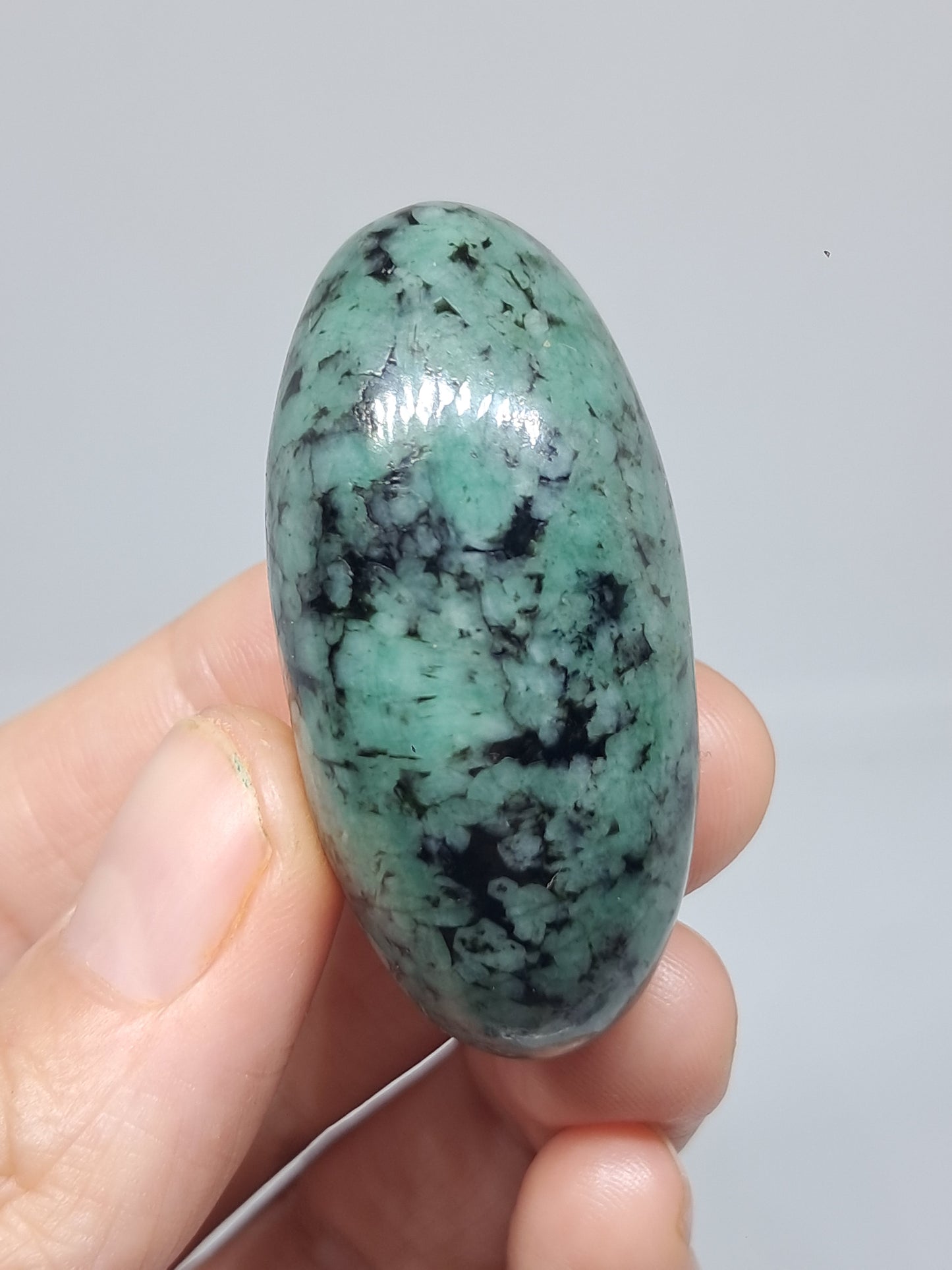 Shivalingam de Esmeralda | Piedra Pulida | Cristal Natural #EM3