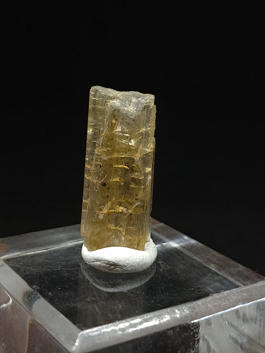Fluorescent Natural Scapolite Crystal (Karur) UV Reactive | Rough Stone | Mineral Specimen #SCP13