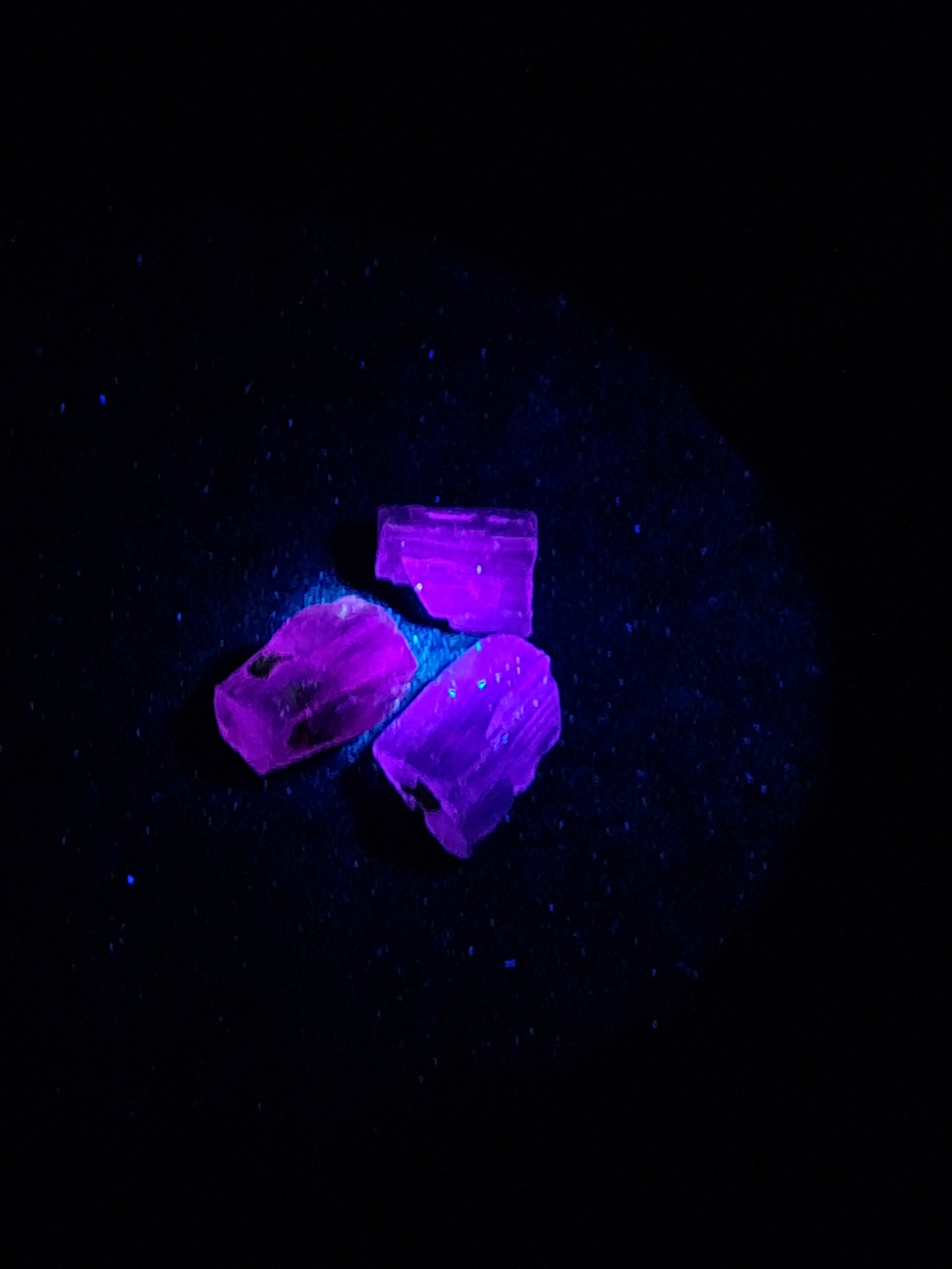 Set of 3 Fluorescent Scapolite Crystals (Karur) UV Reactive | Rough Stone | Natural Mineral Specimen #SCP28